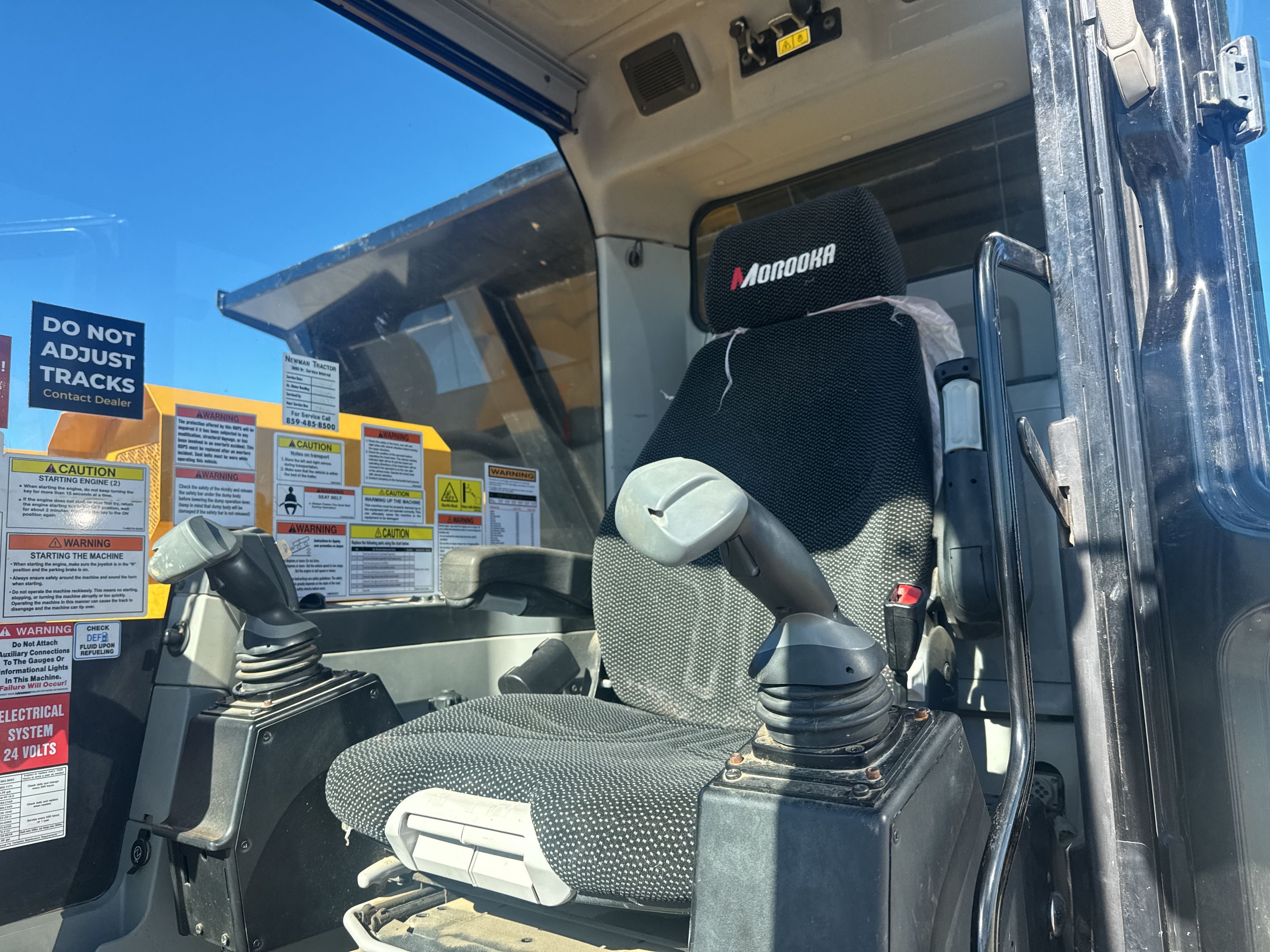 2023 MOROOKA MST 2200VDR Photo 9 Thumbnail