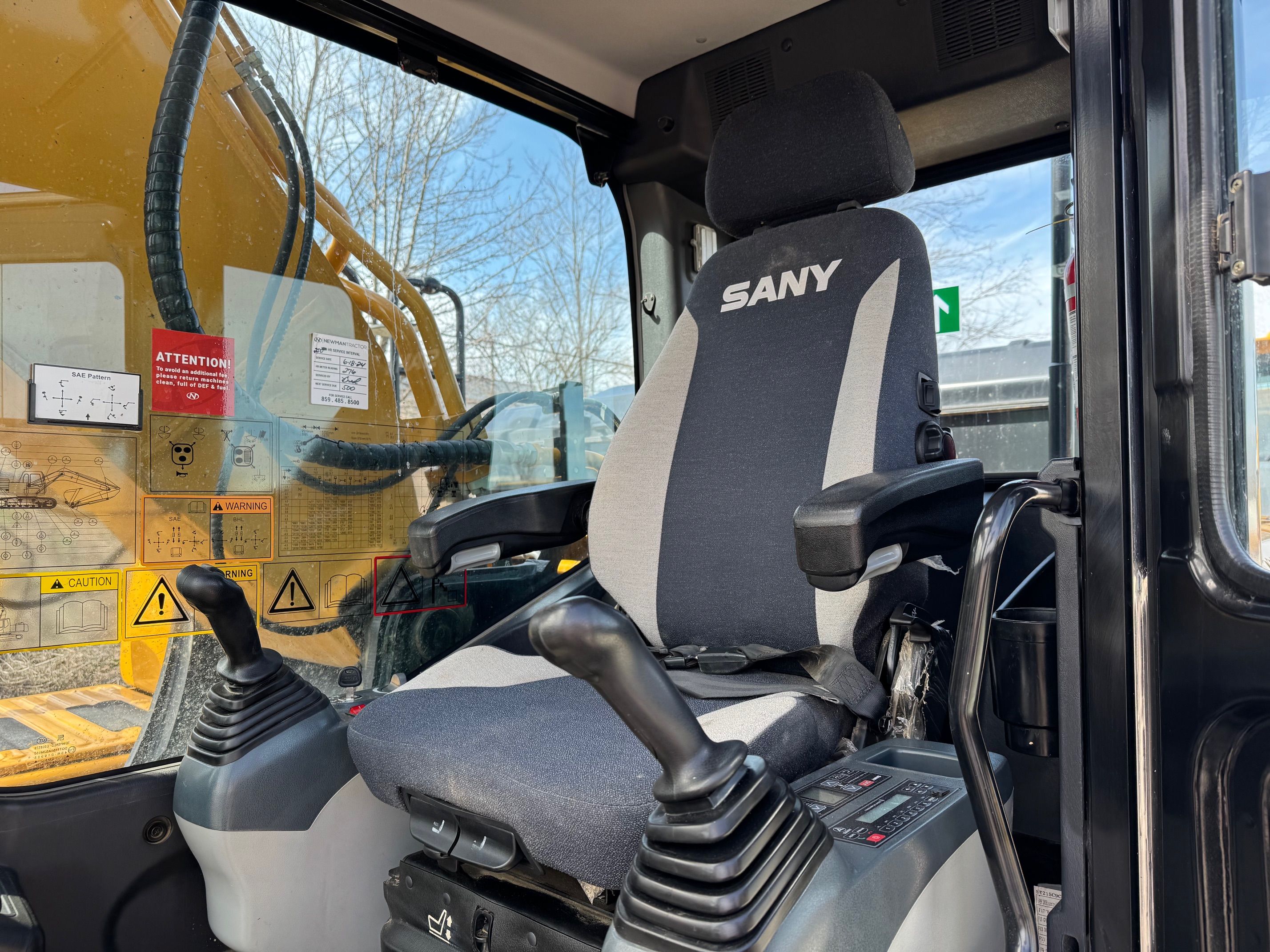 2022 SANY SY215C Photo 5 Thumbnail