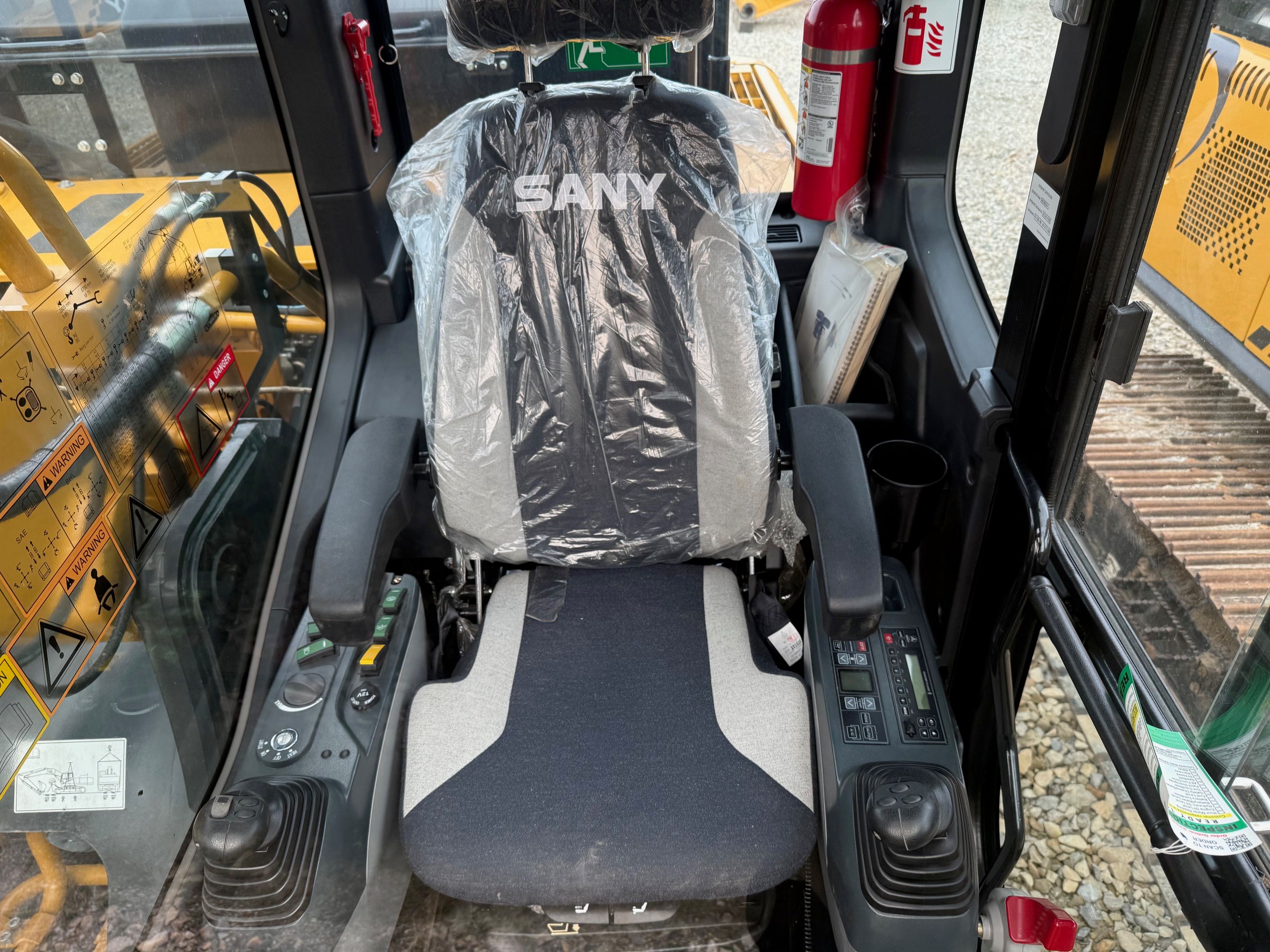 2023 SANY SY215C Photo 7 Thumbnail