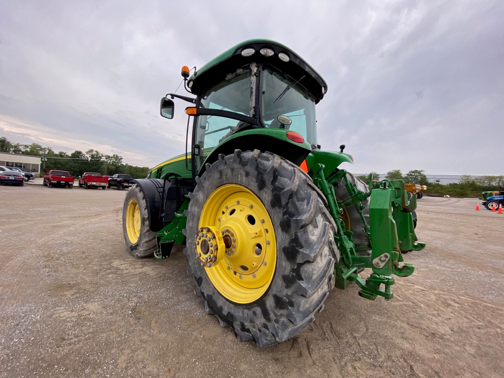 2015 JOHN DEERE 8345R Photo 2 Thumbnail