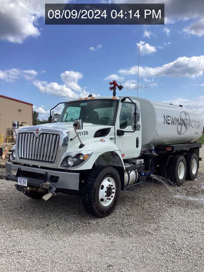 2024 INTERNATIONAL INTERNATIONAL HV607 4K GAL WATER TRUCK W/ CANNON Photo 1
