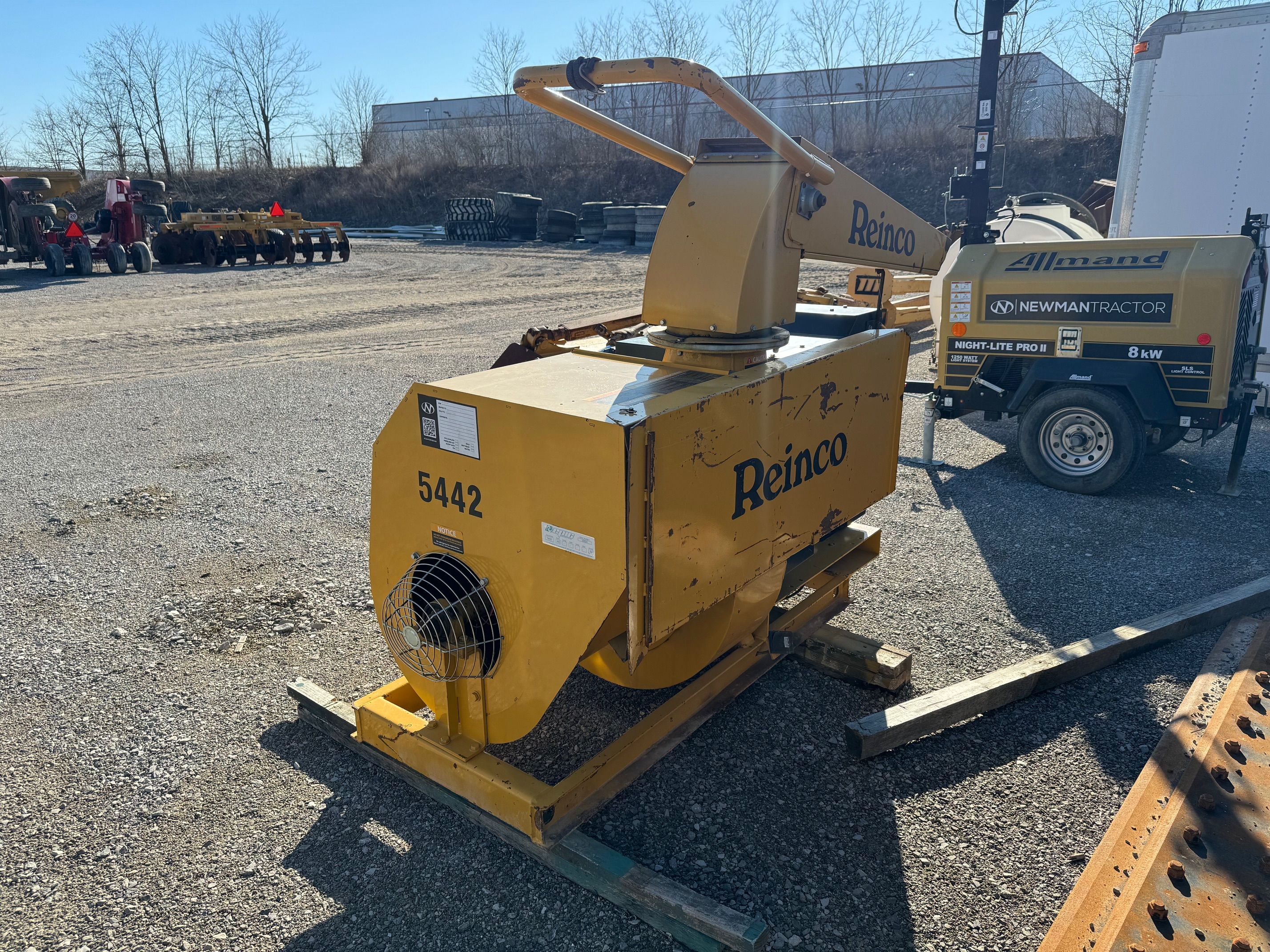 2022 APEX TM35 SKID STRAWBLOWER Photo 2 Thumbnail