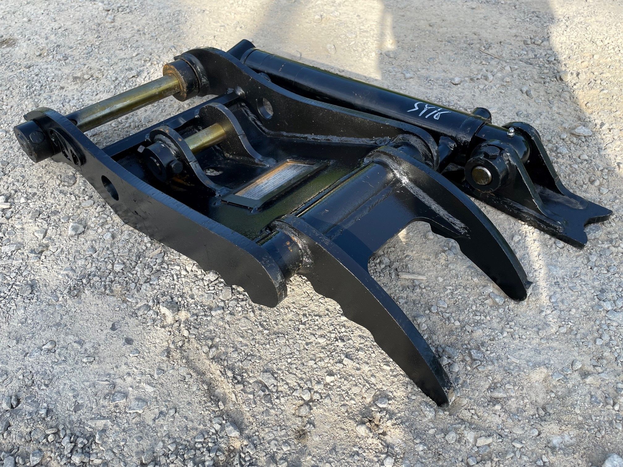 THUMB FOR SY16C(FOR USE W/QUICK COUPLER) Photo 5 Thumbnail