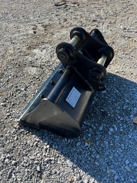 30" EXCAVATOR DITCH CLEANING BUCKET 40MM PIN Photo 1 Thumbnail