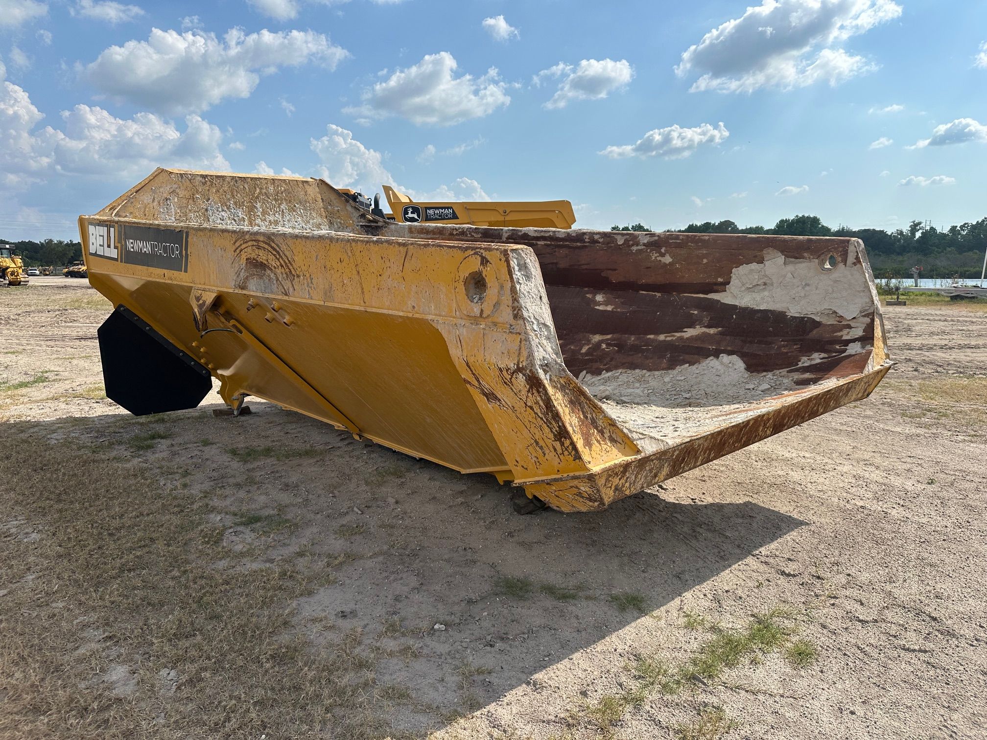 BELL B30E OFFROAD TRUCK BED Photo 4 Thumbnail