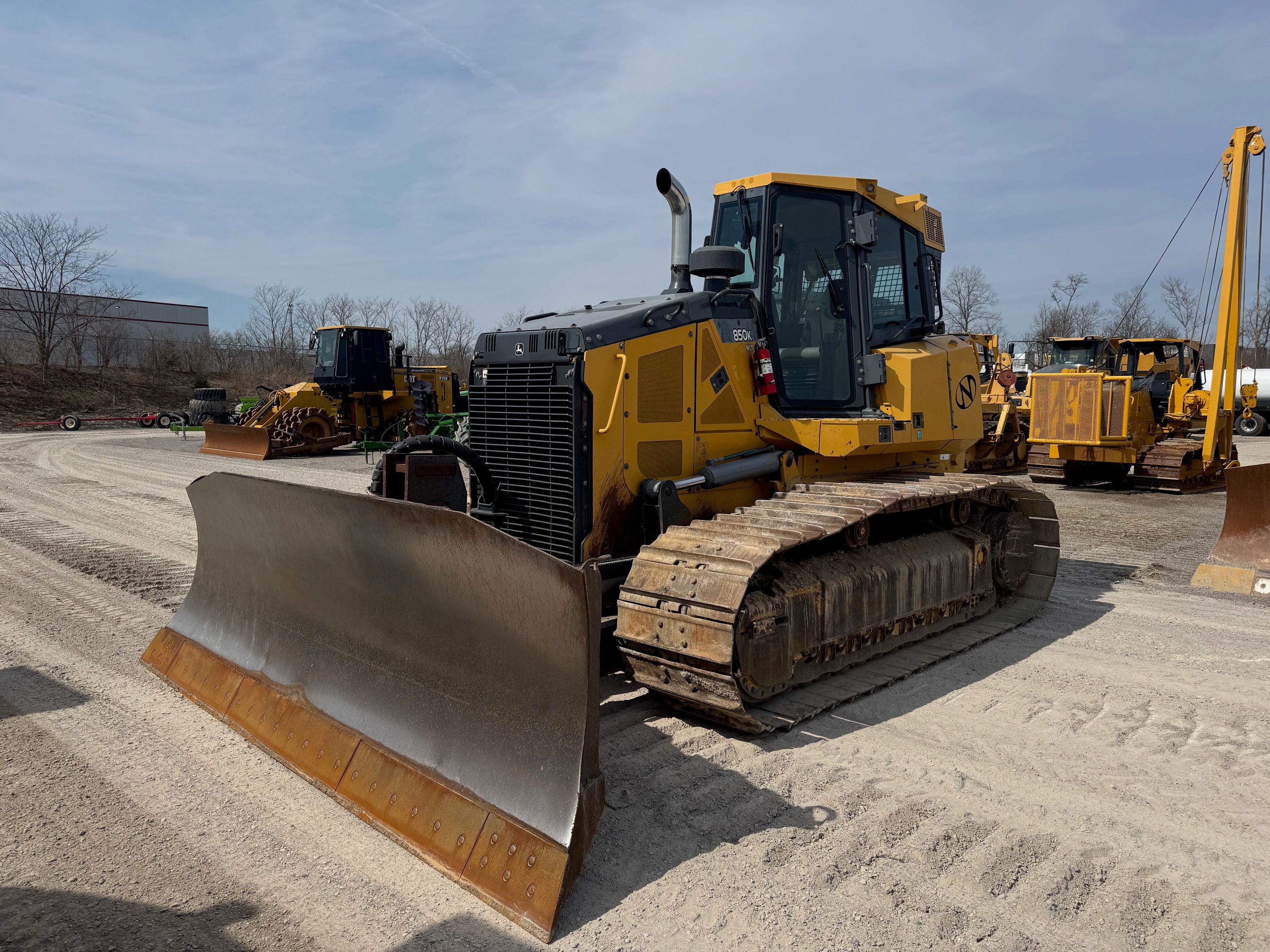 2017 JOHN DEERE 850K WLT Photo 1 Thumbnail