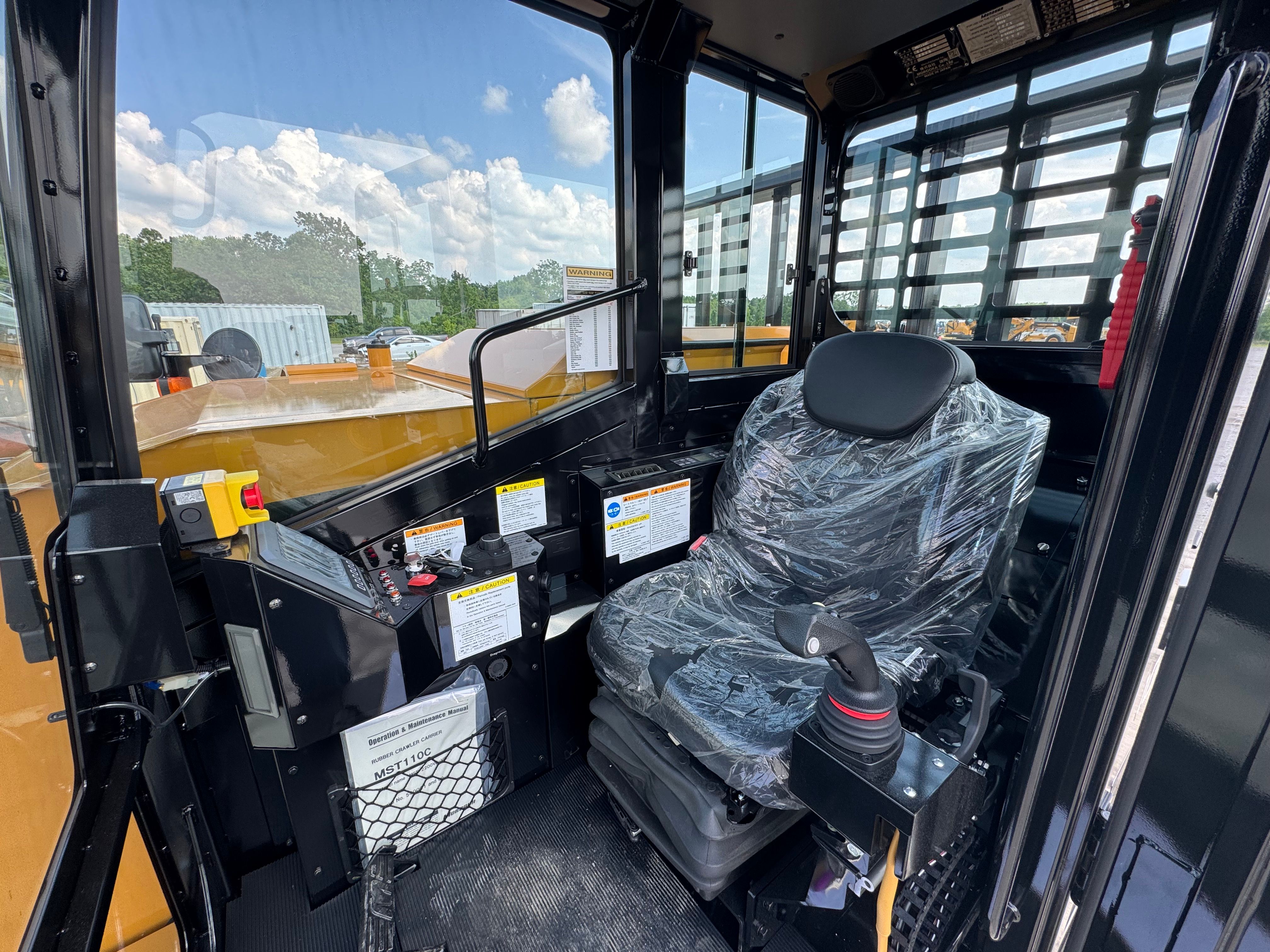 2025 MOROOKA MST 110C Photo 2 Thumbnail