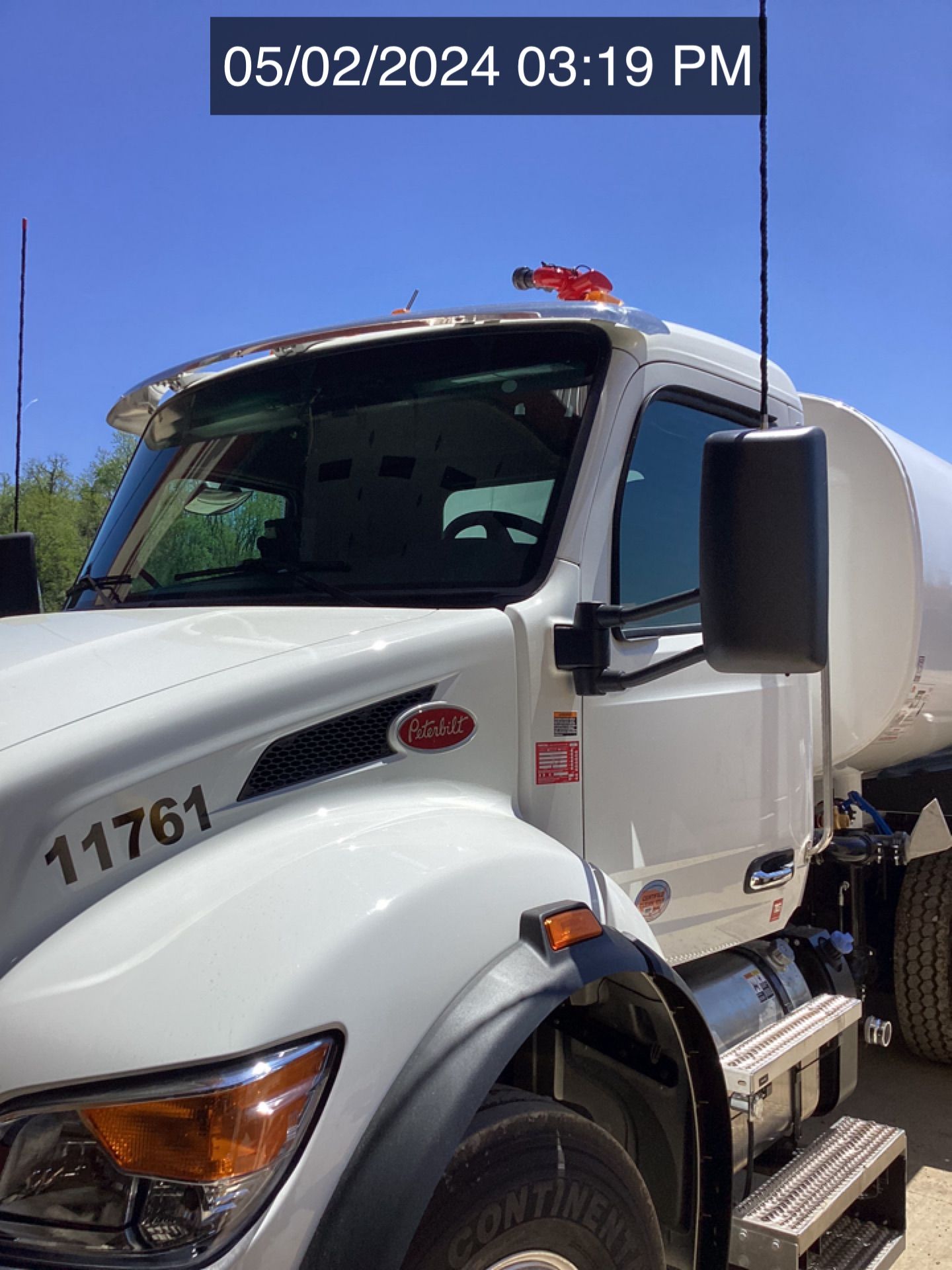 2025 PETERBILT 548 WATER Photo 2 Thumbnail