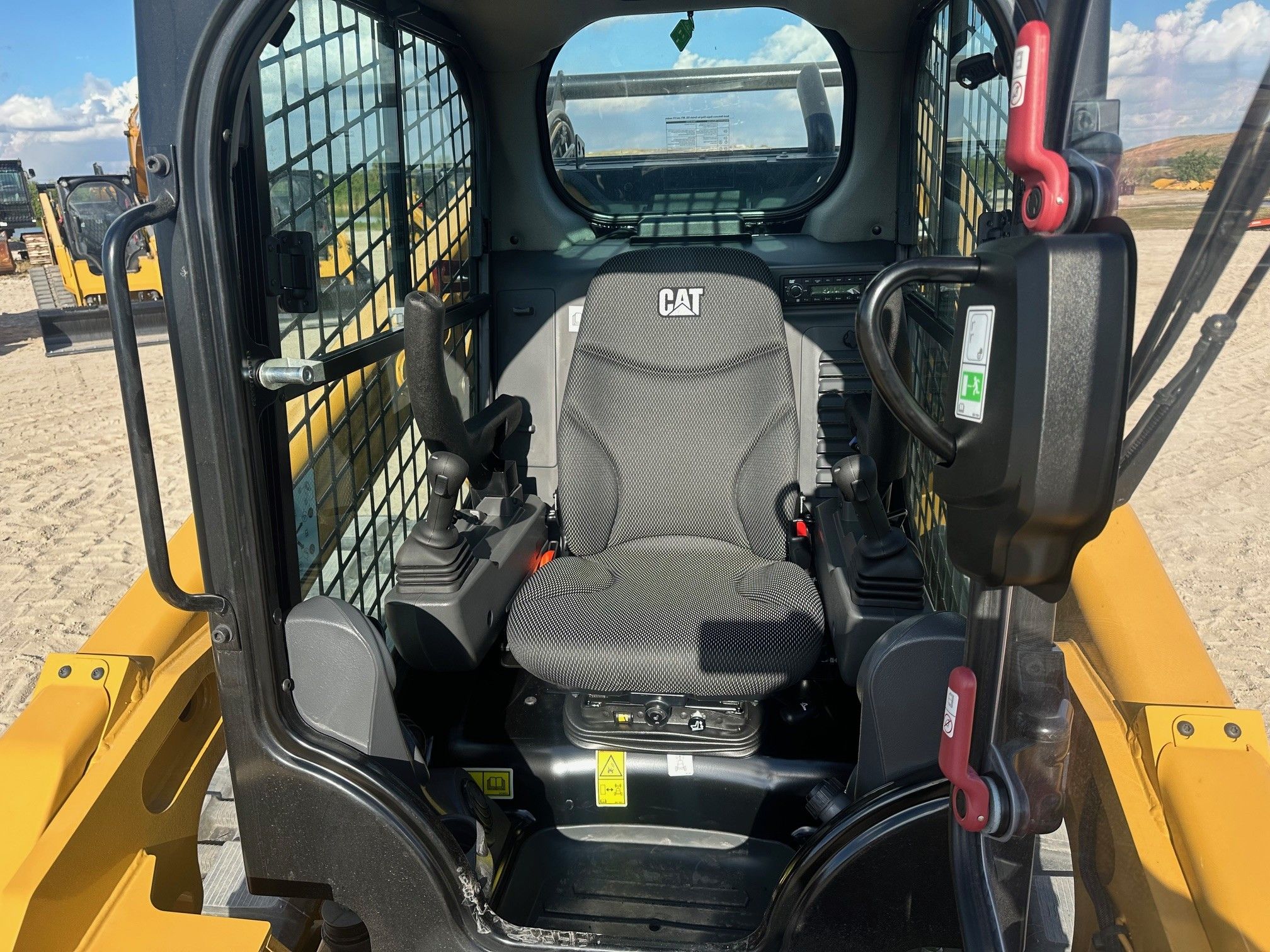 2024 CAT 299D3 Photo 7 Thumbnail