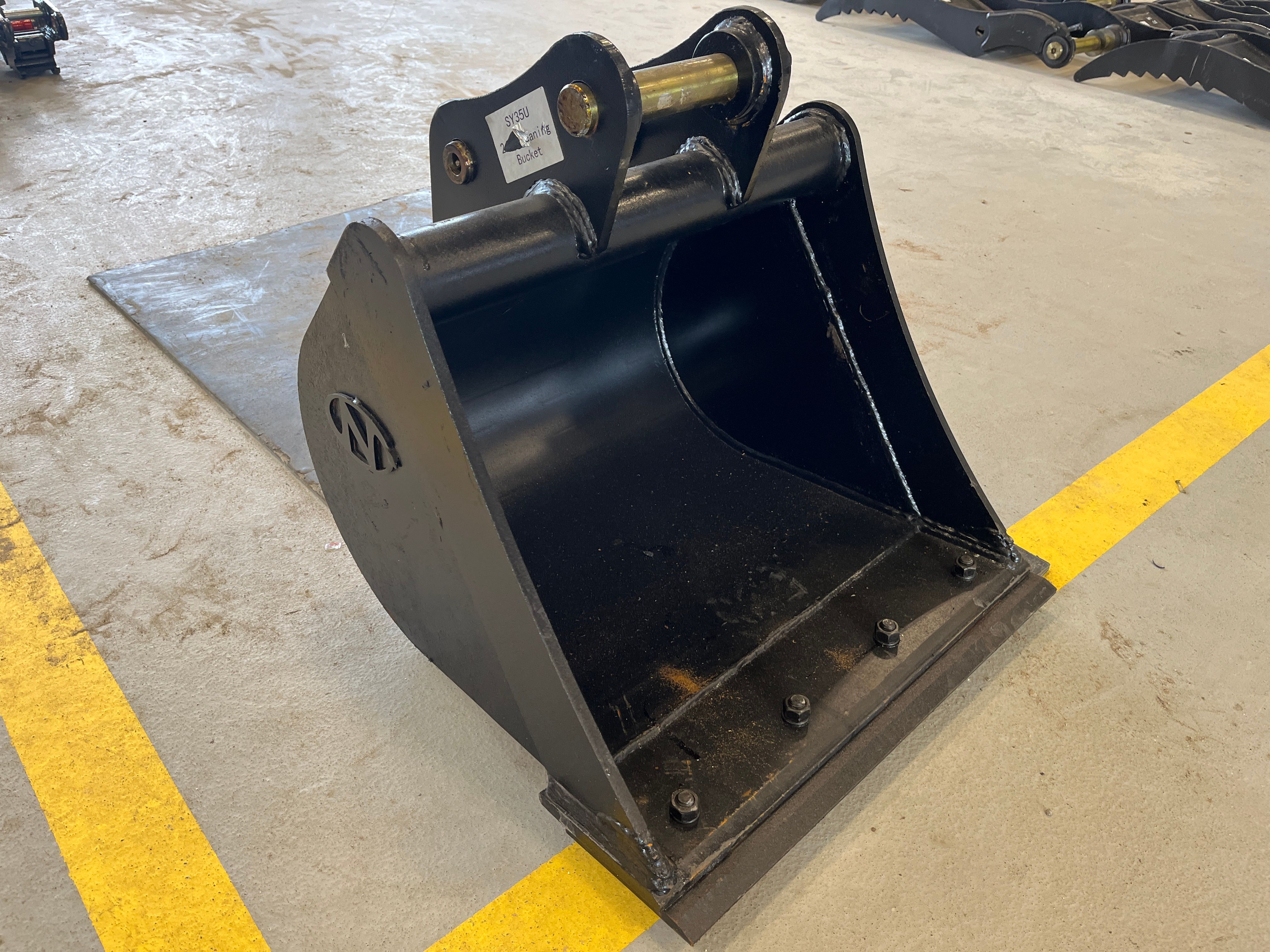 24" DC BUCKET FOR SY35U Photo 4 Thumbnail