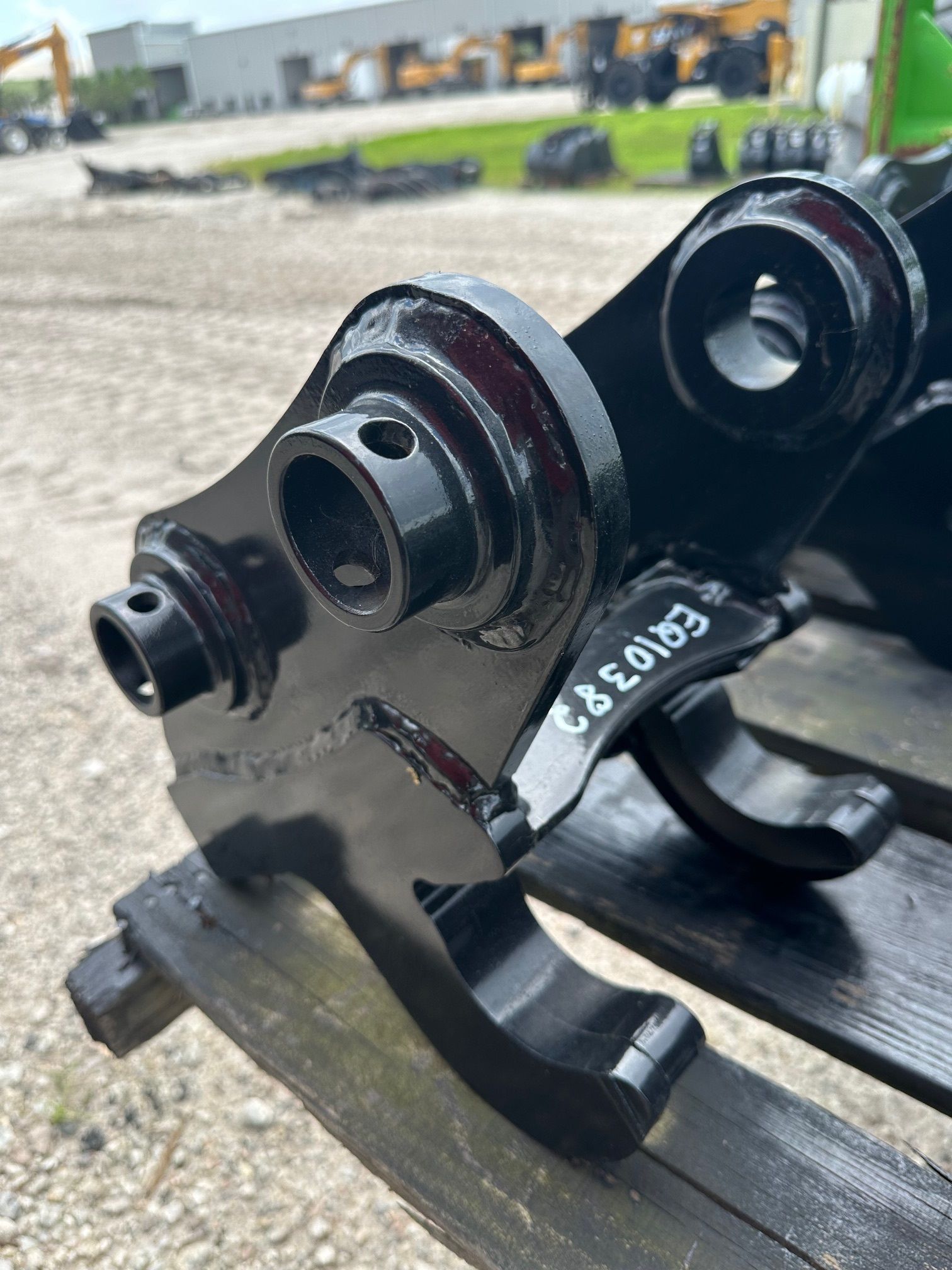 QUICK HITCH COUPLER TO FIT SY35U Photo 4 Thumbnail