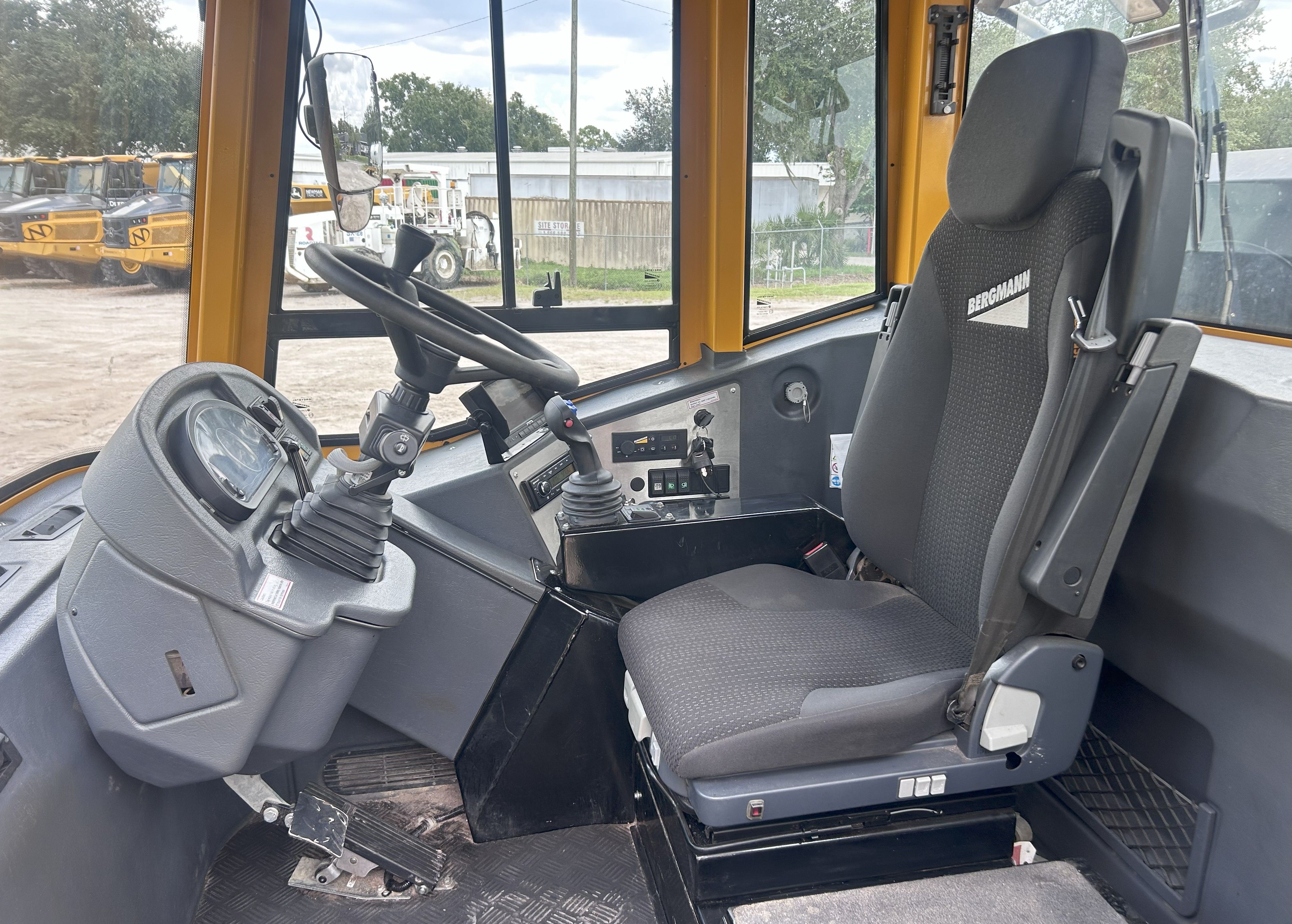 2021 BERGMANN C815S-R Photo 7 Thumbnail