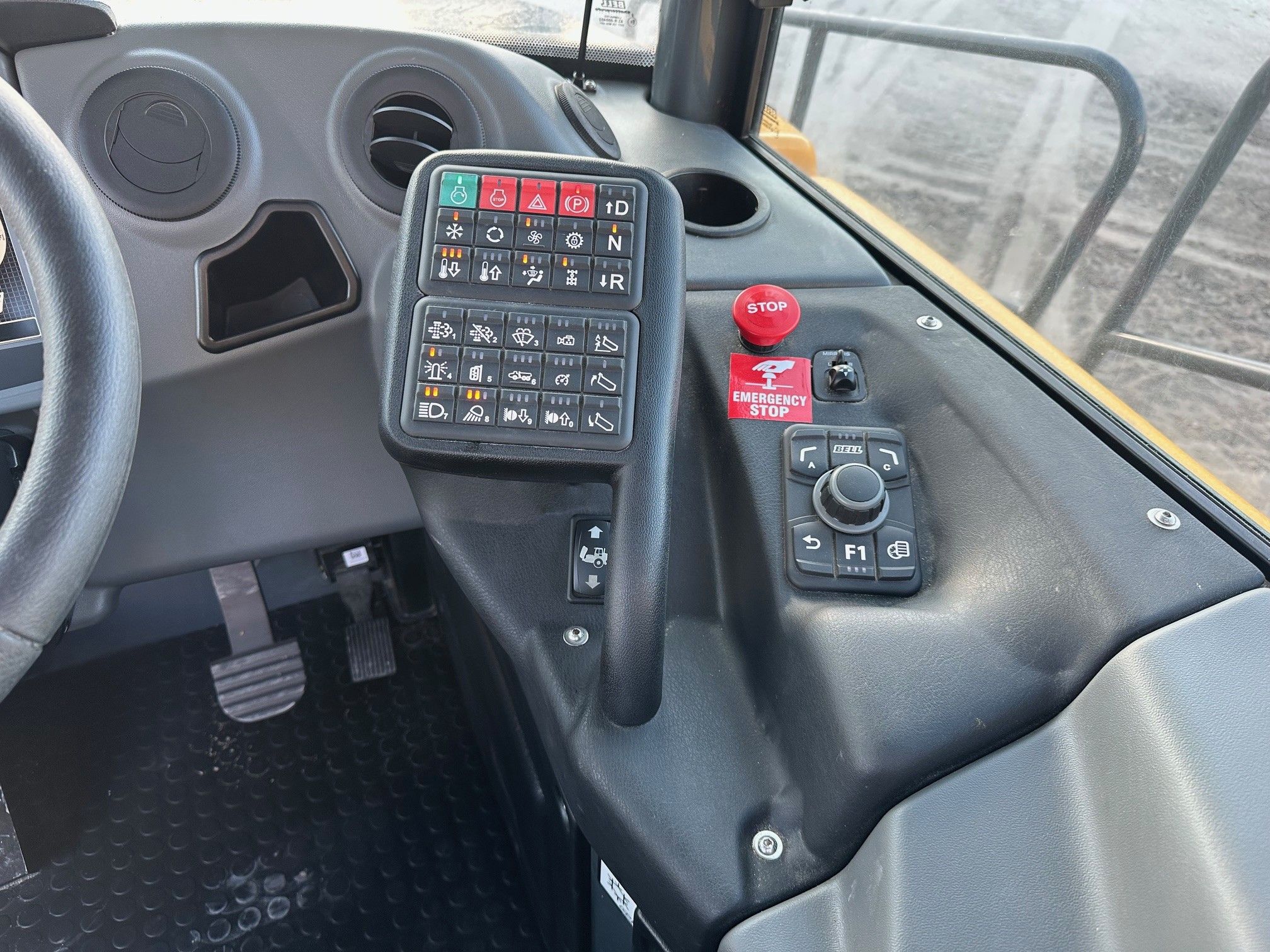 2025 BELL B45E Photo 9 Thumbnail