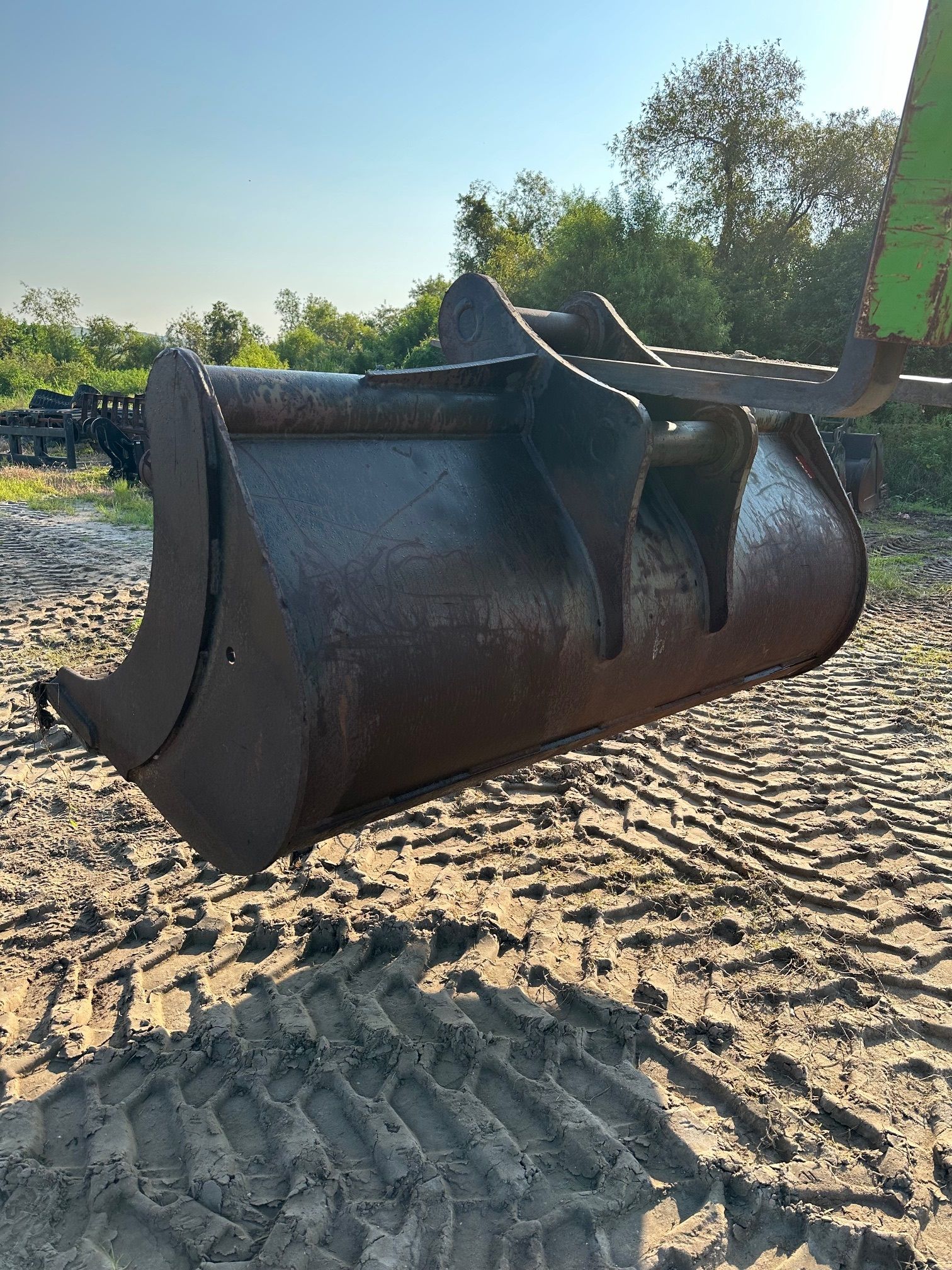 84" BUCKET FOR SANY SY335C Photo 4 Thumbnail