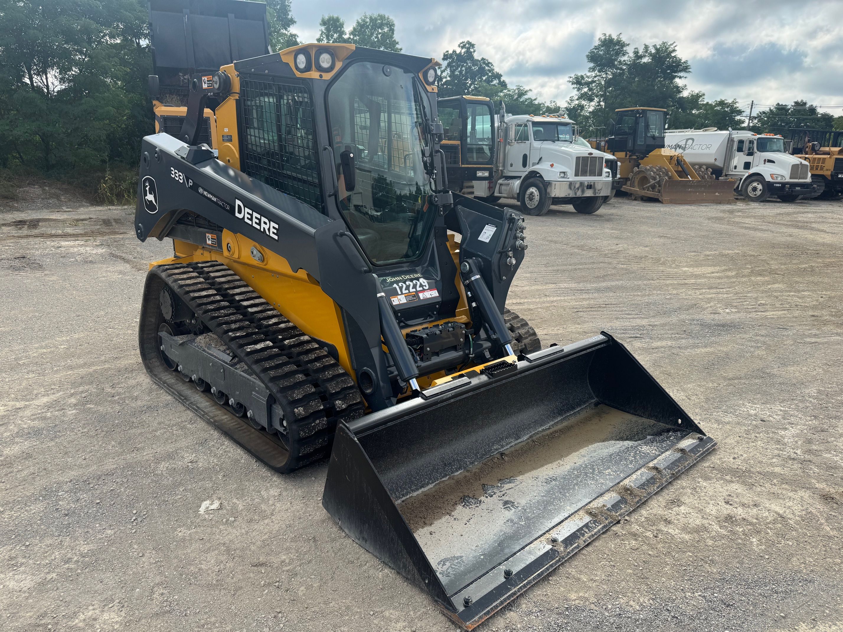 2024 JOHN DEERE 333P Photo 4 Thumbnail