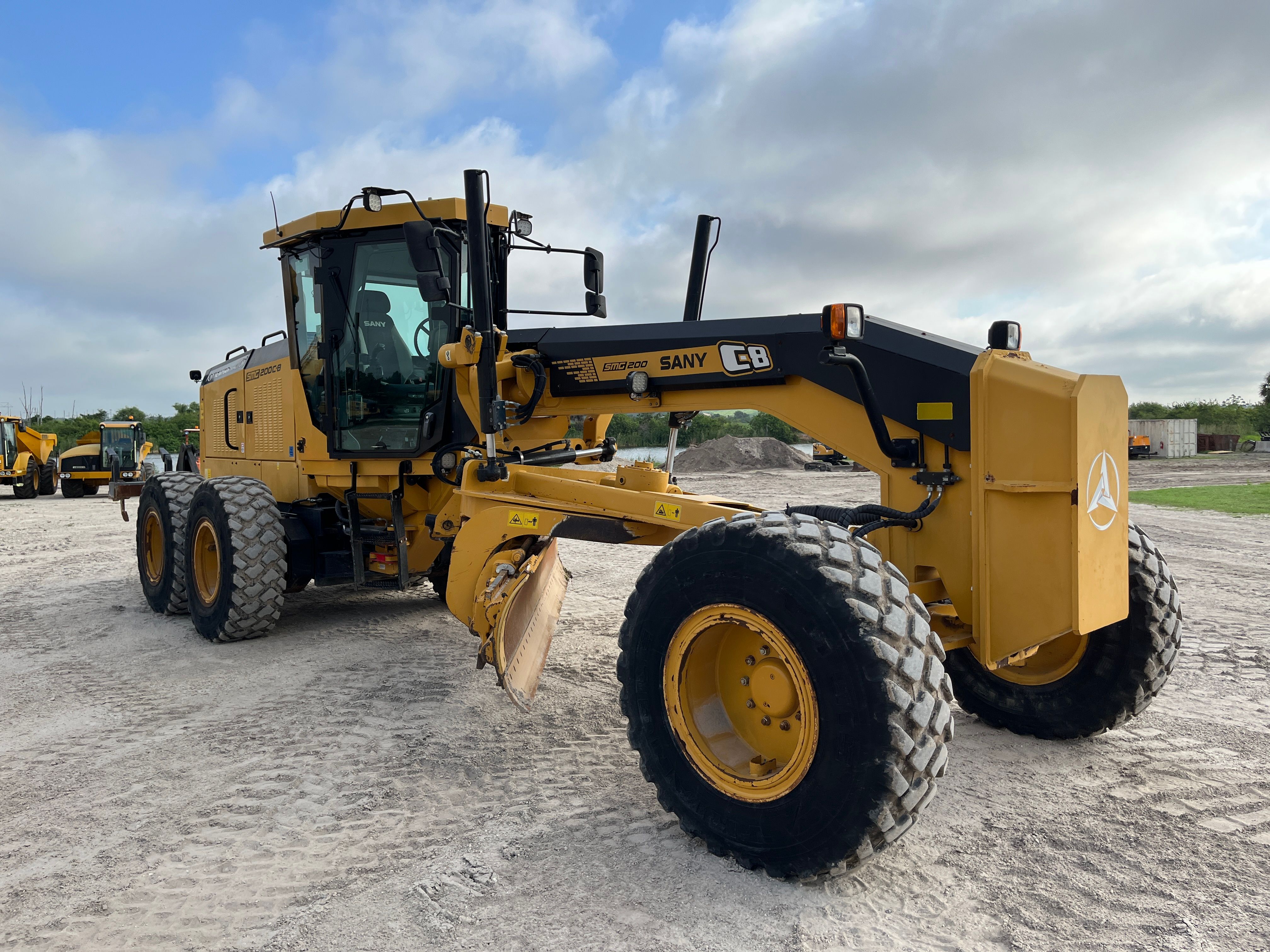 2022 SANY SMG200C-8 Photo 6 Thumbnail