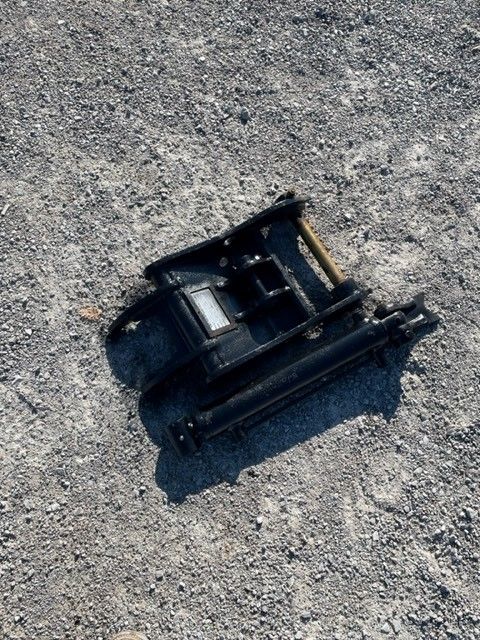 THUMB FOR SY16C9 FOR USE W/NO QUICK COUPLER) Photo 2 Thumbnail