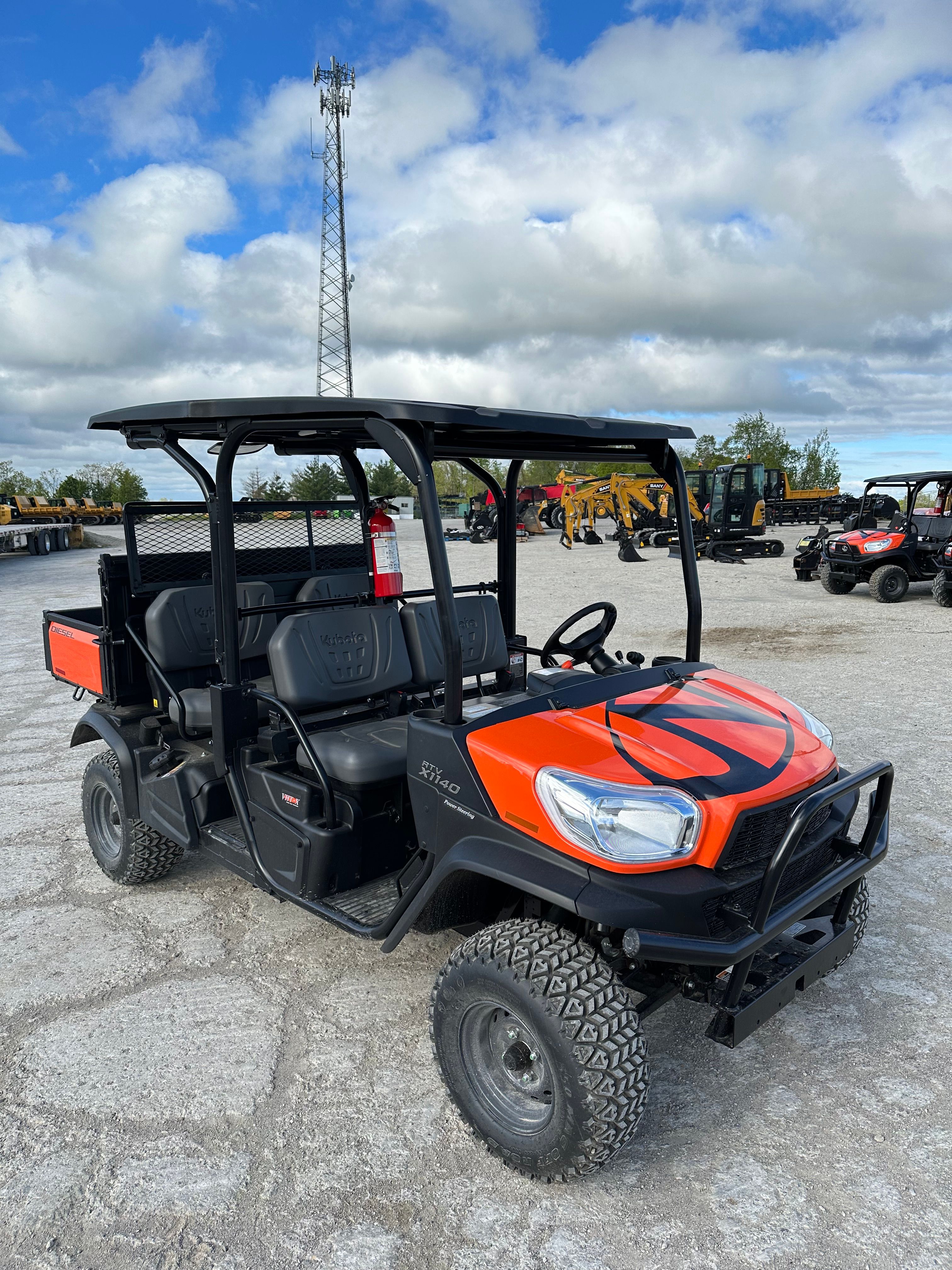 2023 KUBOTA RTV-X1140 Photo 2 Thumbnail