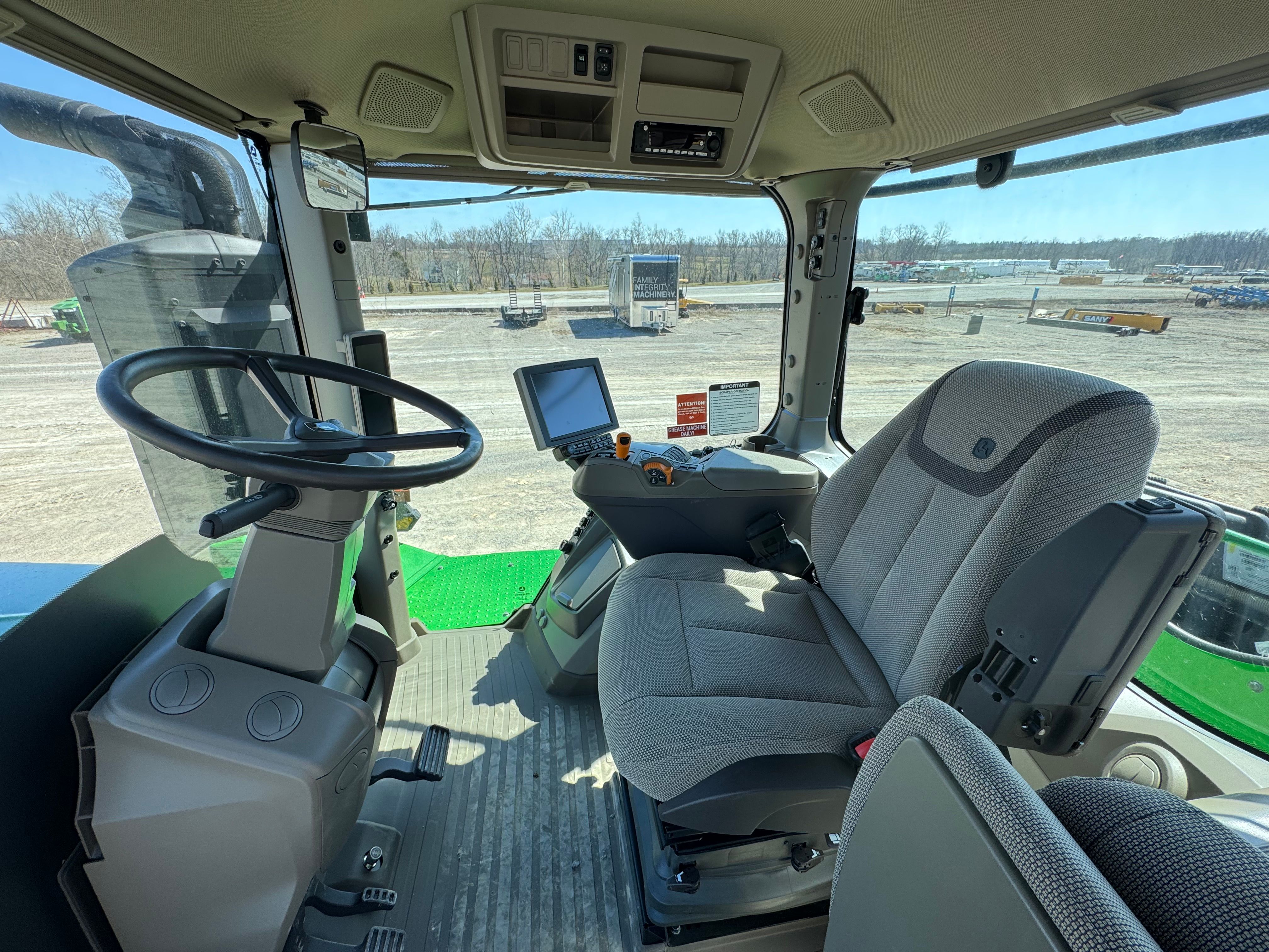 2023 JOHN DEERE 9R 540 Photo 2 Thumbnail