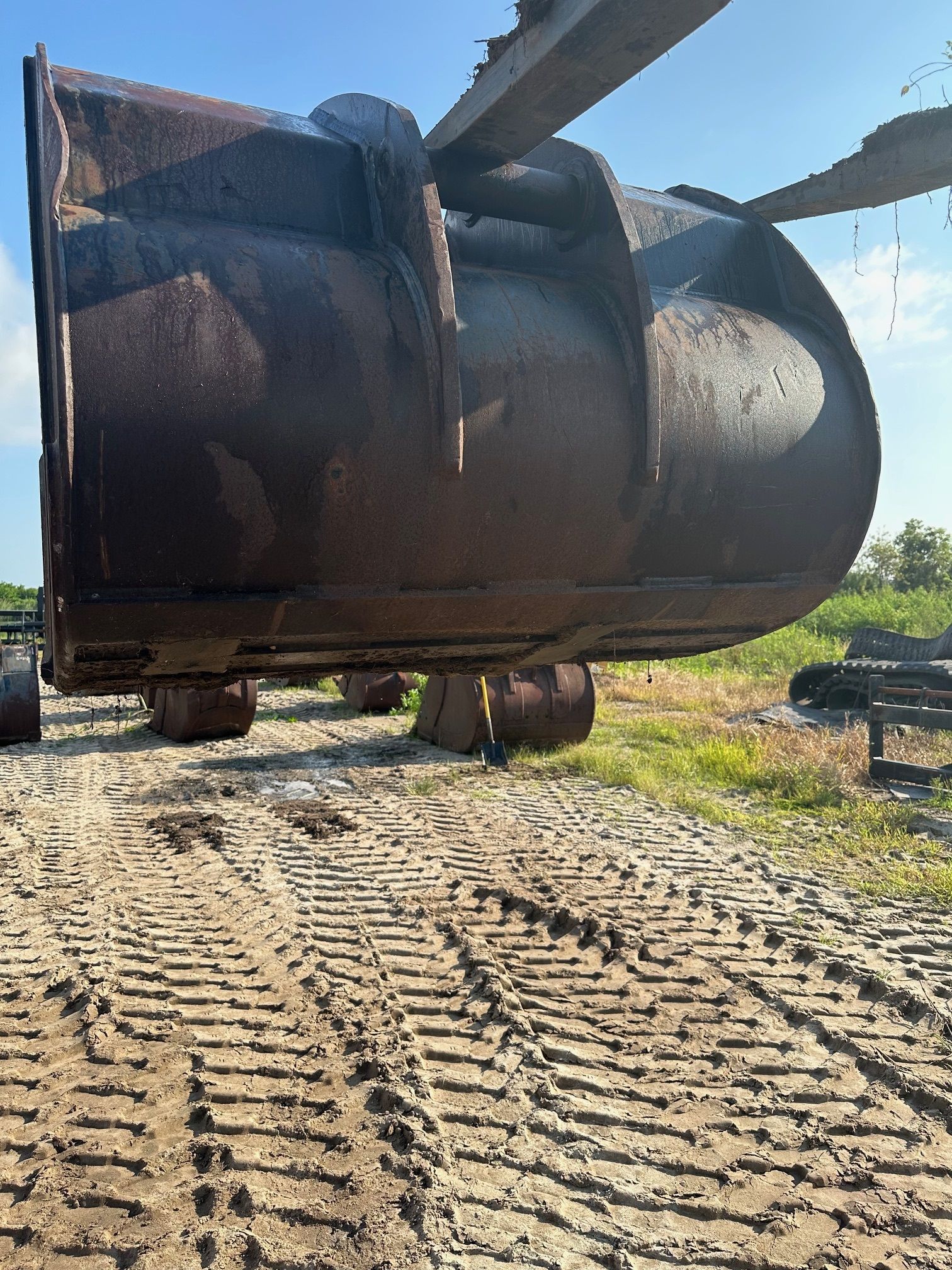 66" BUCKET FOR SANY SY335C Photo 5 Thumbnail