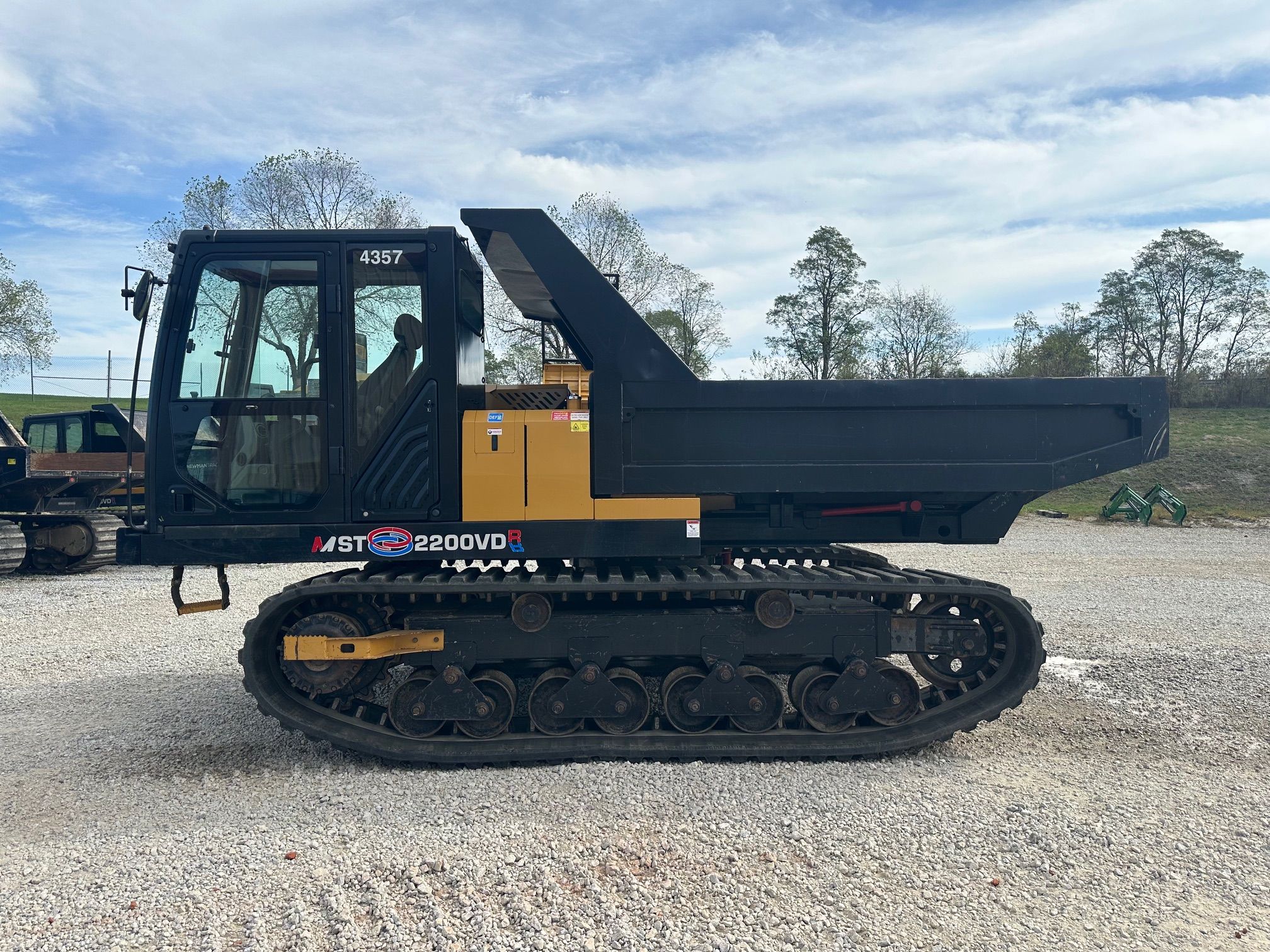 2022 MOROOKA MST 2200VDR Photo 2 Thumbnail