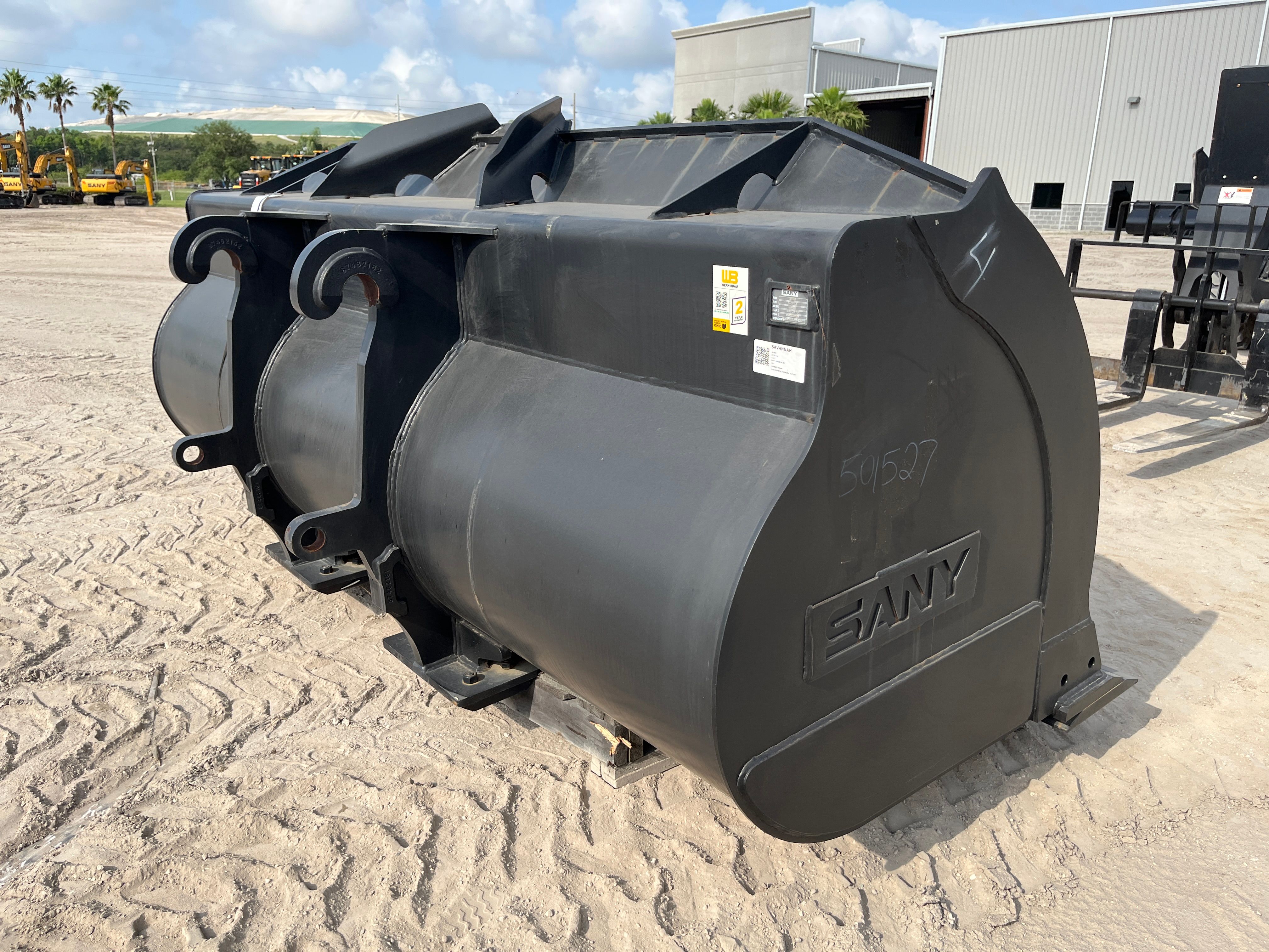 SANY SW405K WHEEL LOADER BUCKET Photo 2 Thumbnail