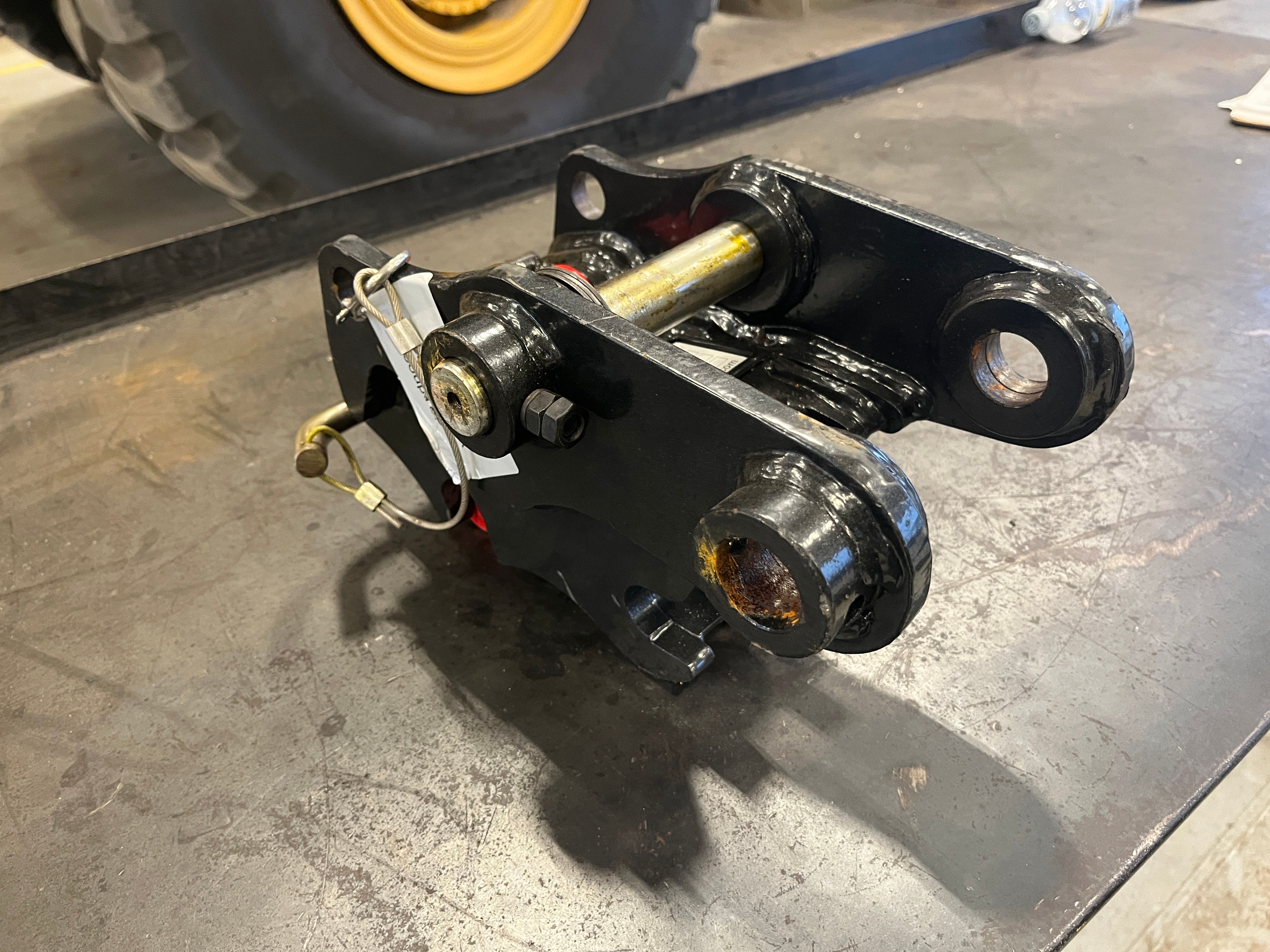 QCM MANUAL QUICK COUPLER FOR SY16C Photo 4 Thumbnail