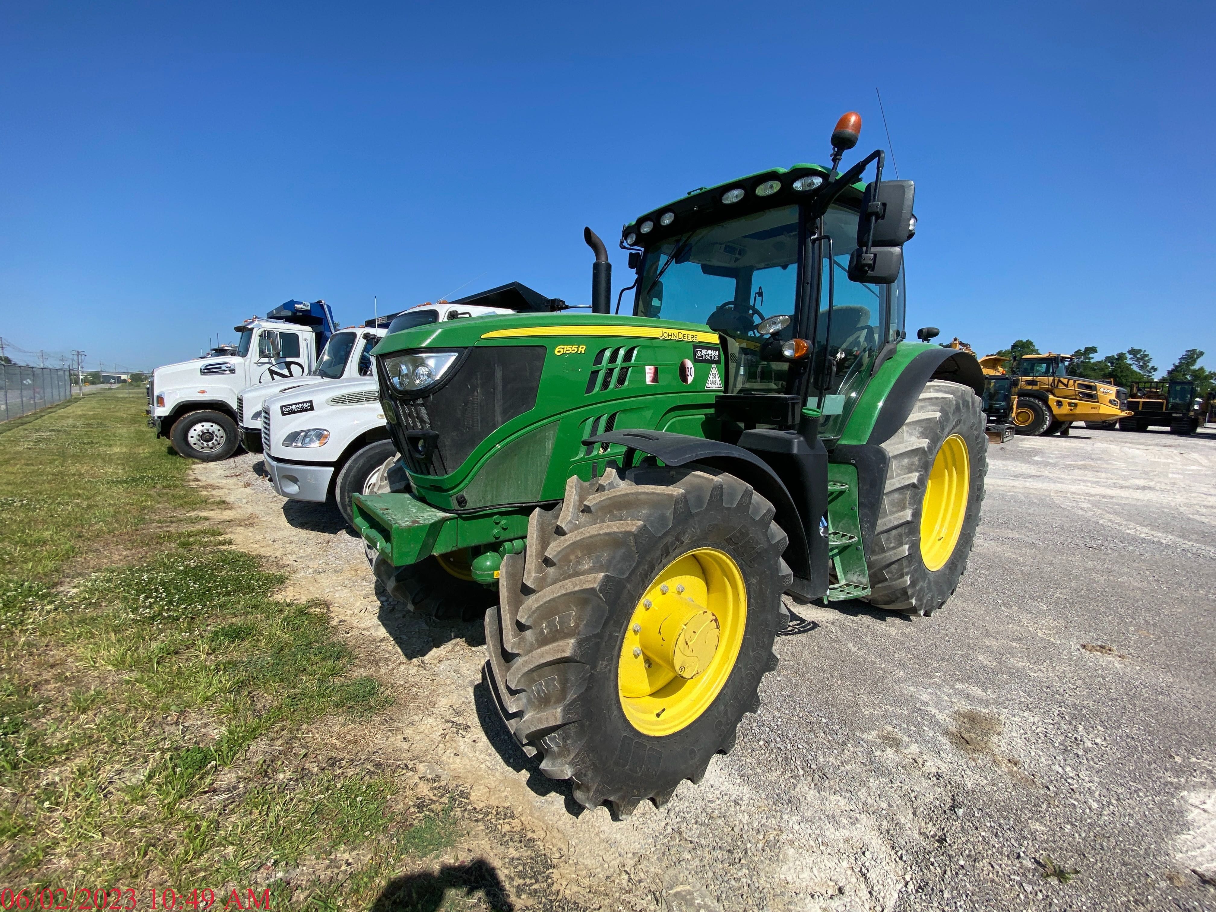 2019 JOHN DEERE 6155R Photo 1 Thumbnail