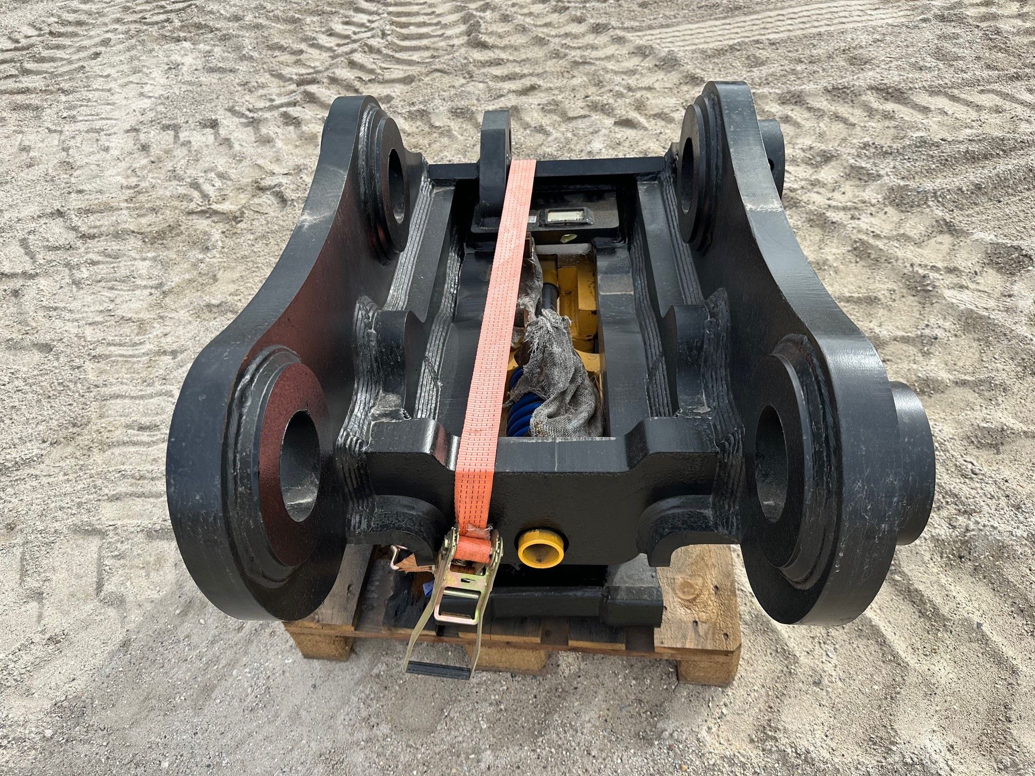 SANY SY500H HYDRAULIC QUICK COUPLER Photo 2 Thumbnail