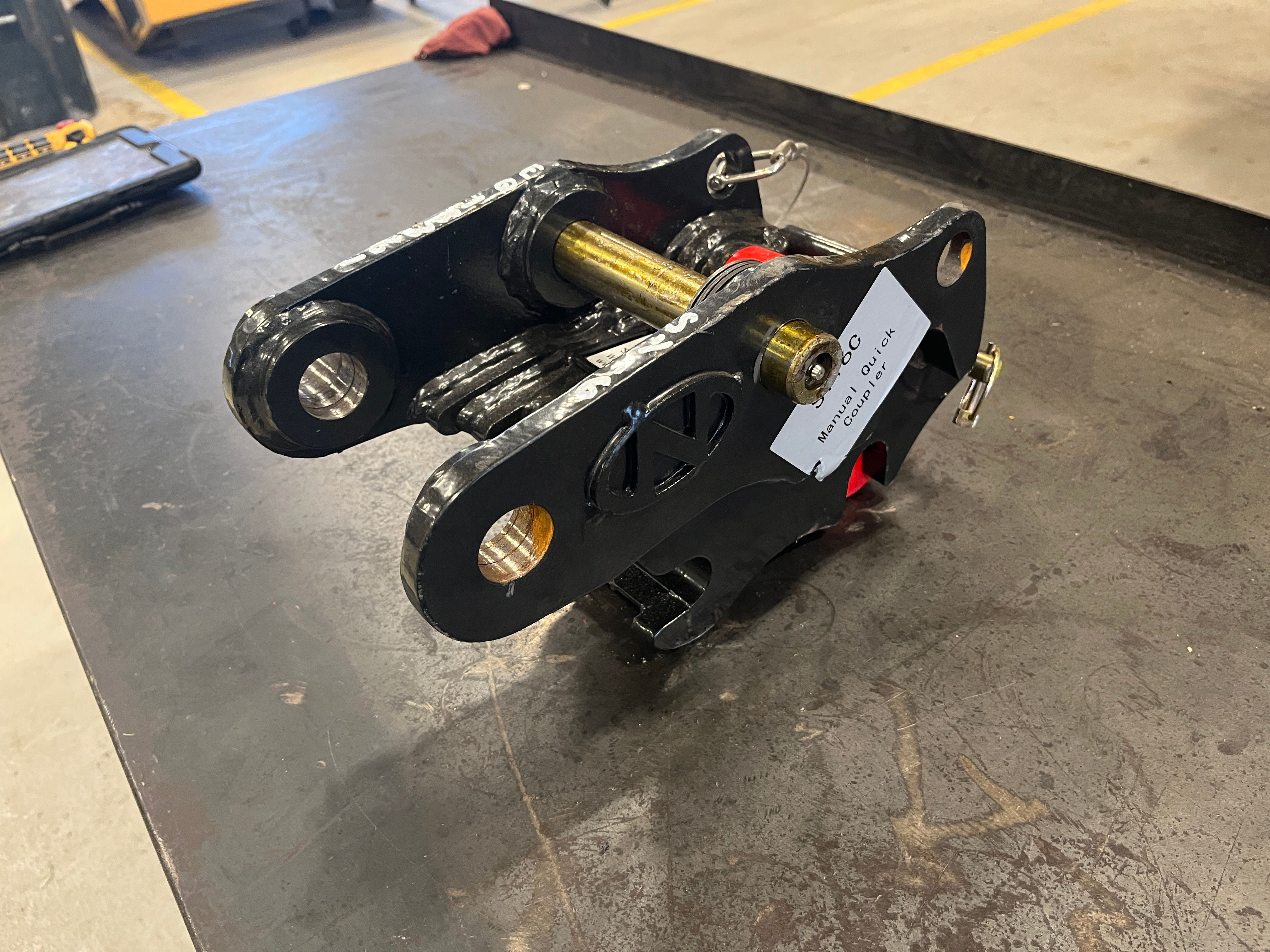 QCM MANUAL QUICK COUPLER FOR SY16C Photo 1 Thumbnail