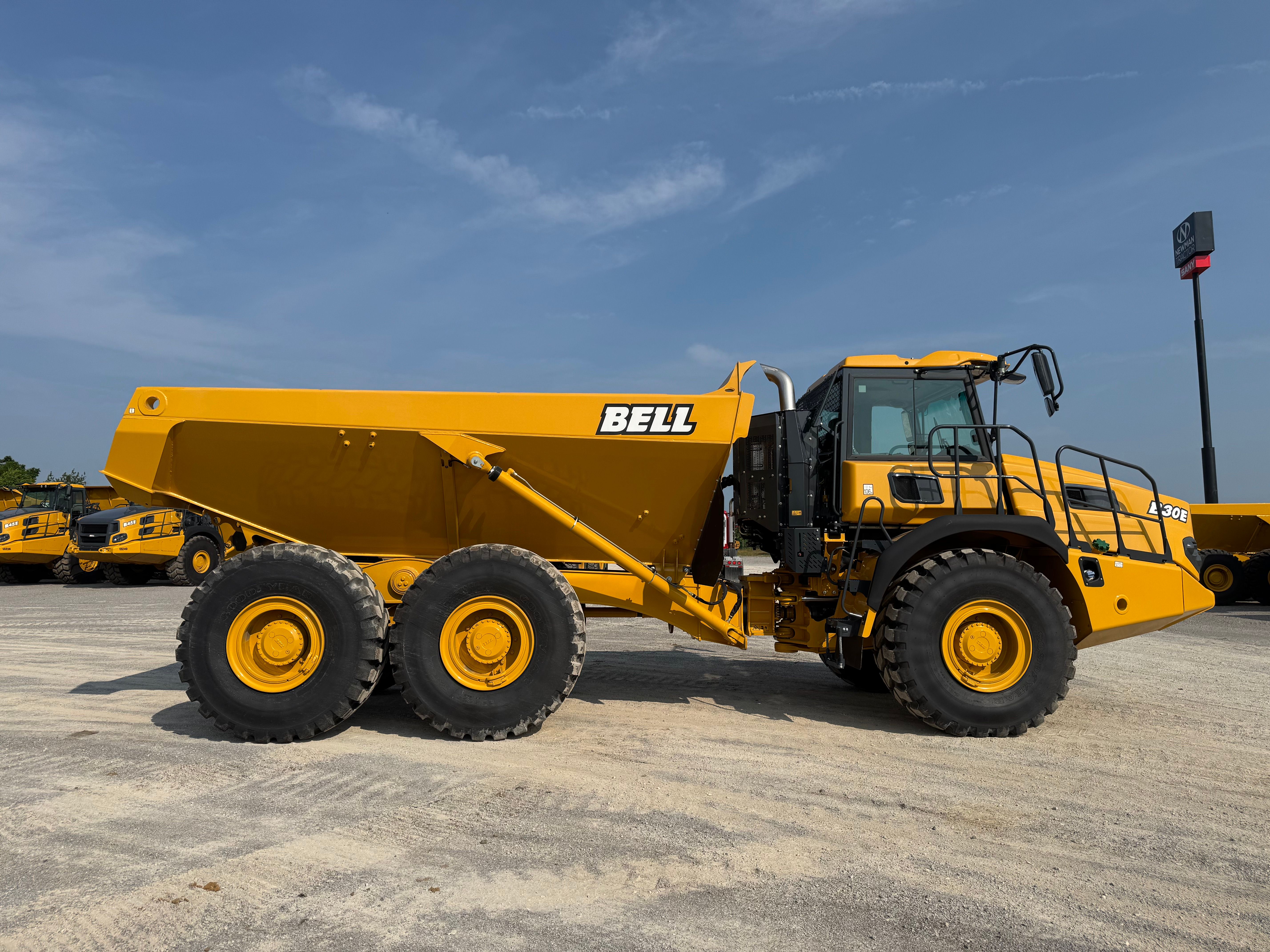 2025 BELL B30E Photo 9 Thumbnail