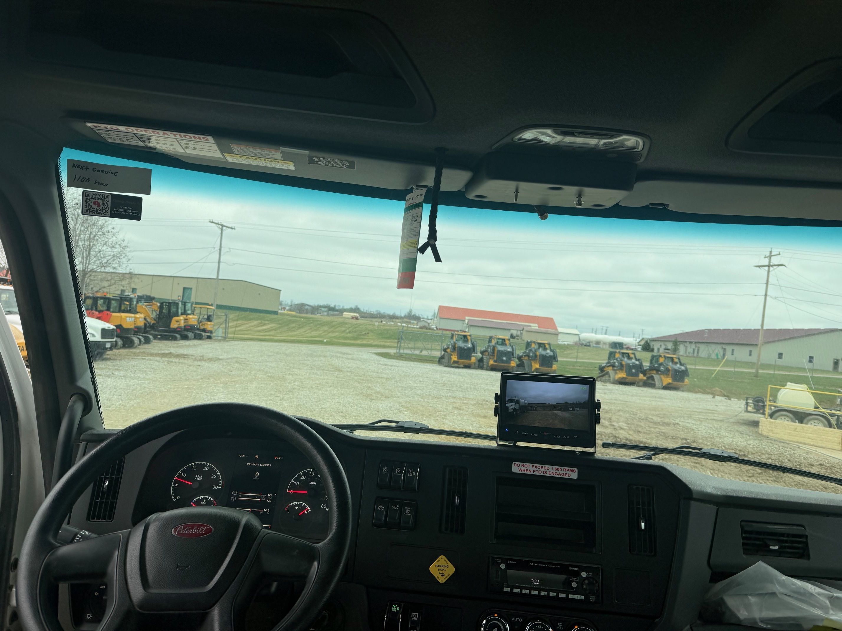 2025 PETERBILT 548 WATER Photo 8 Thumbnail