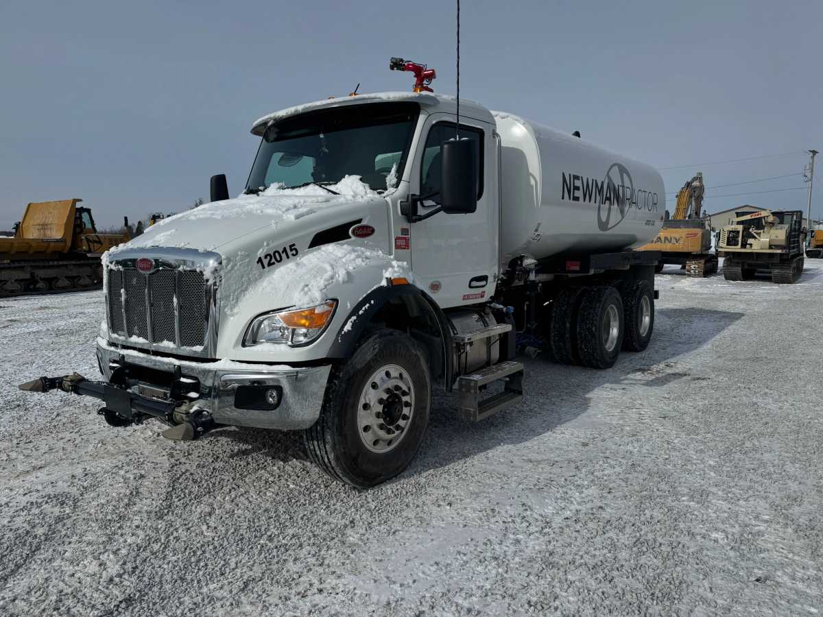 2025 PETERBILT 548 WATER Photo 1