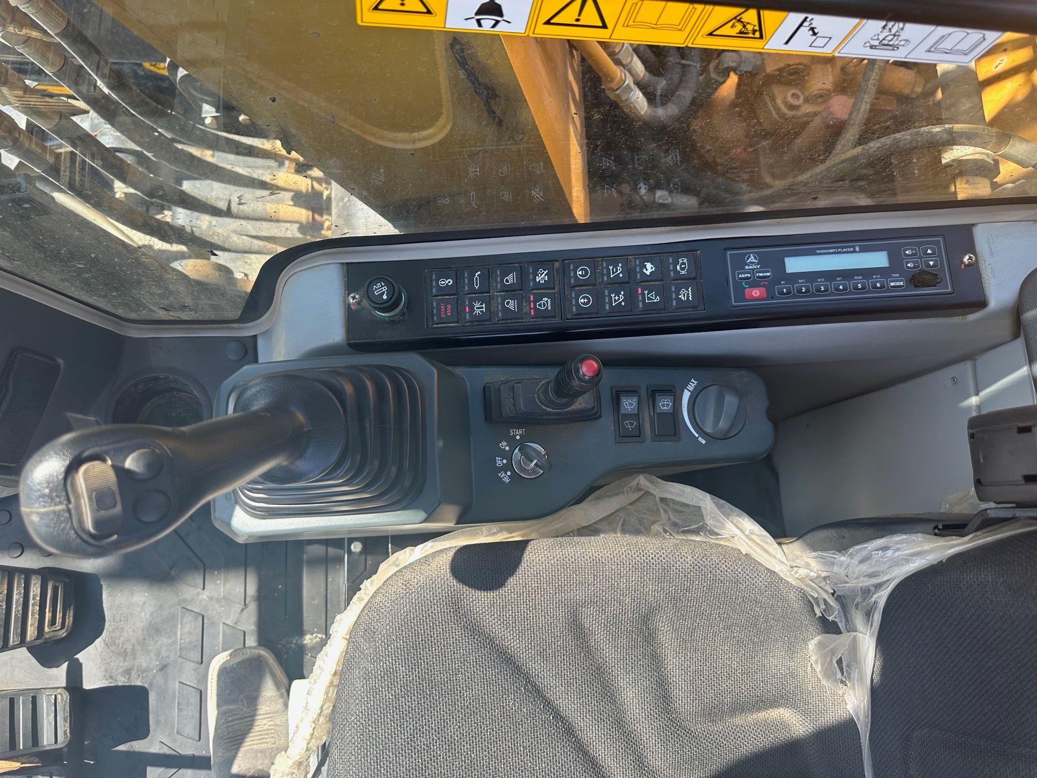 2023 SANY SY155U Photo 11 Thumbnail