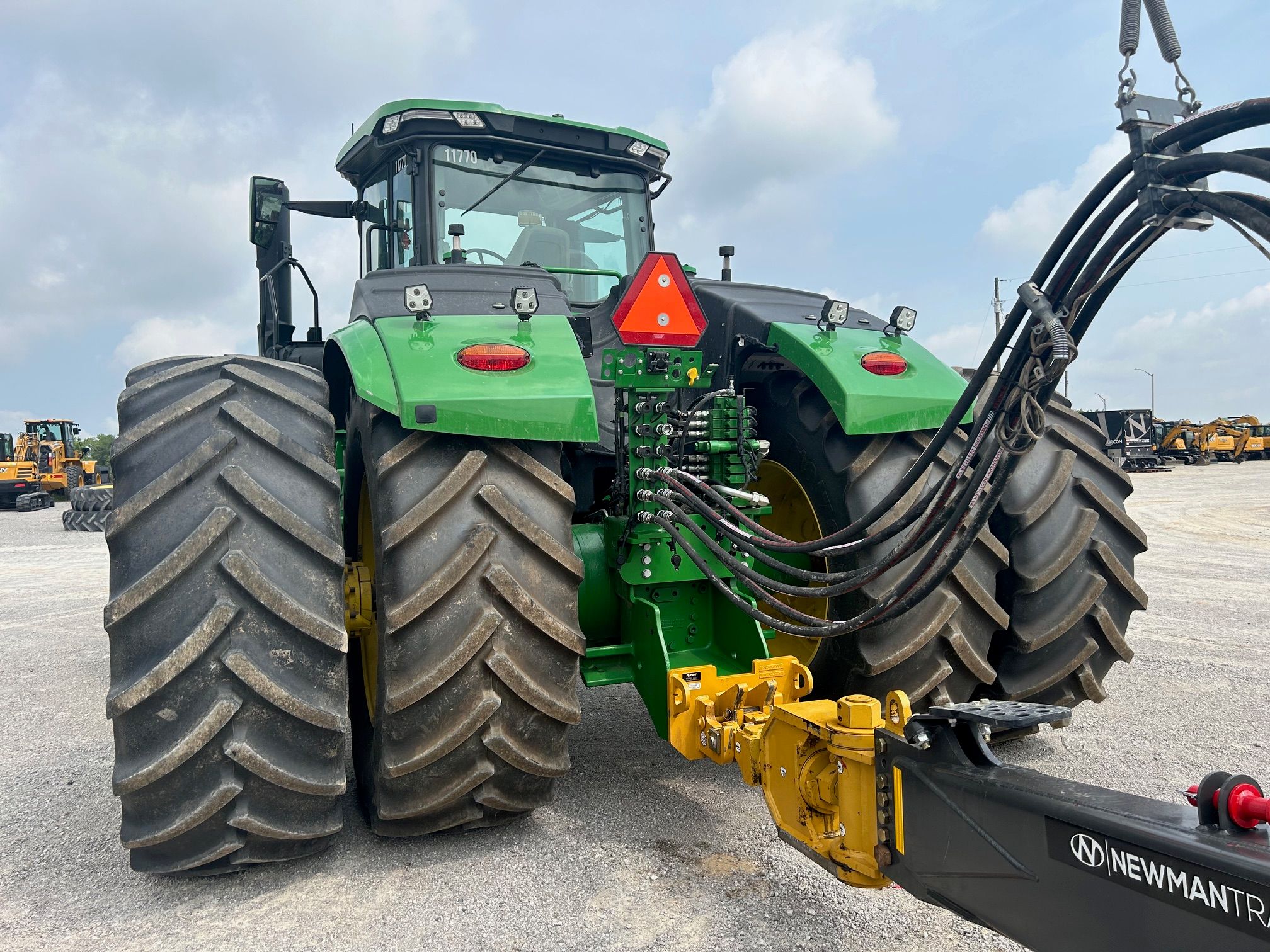 2022 JOHN DEERE 9R 590 Photo 8 Thumbnail