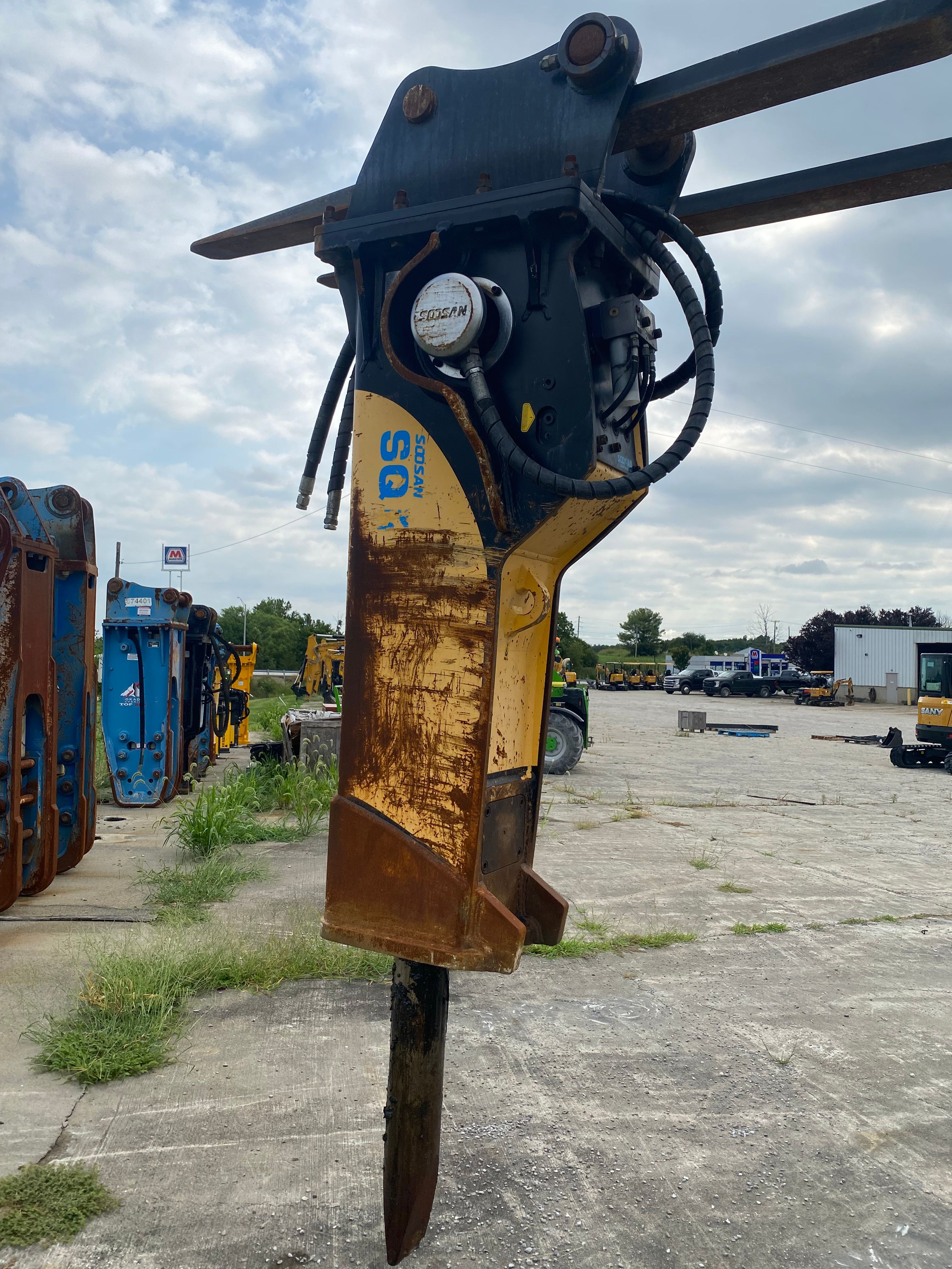 2022 SOOSAN SQ100 HAMMER FOR SY265C Photo 2 Thumbnail