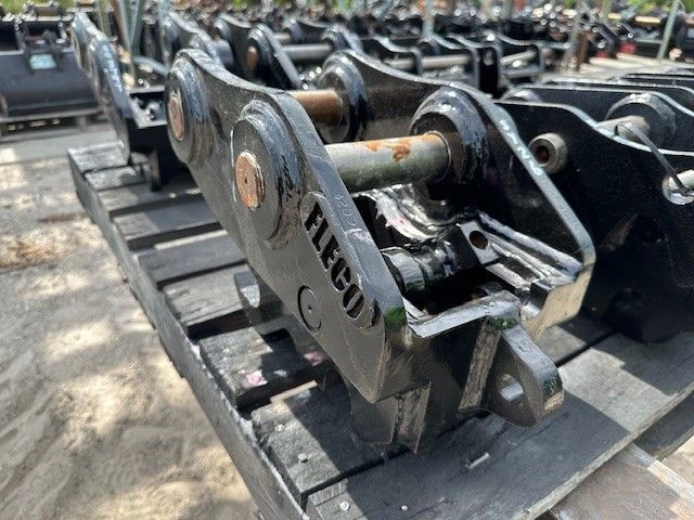 MANUAL QUICK COUPLER FOR SY26U Photo 1 Thumbnail