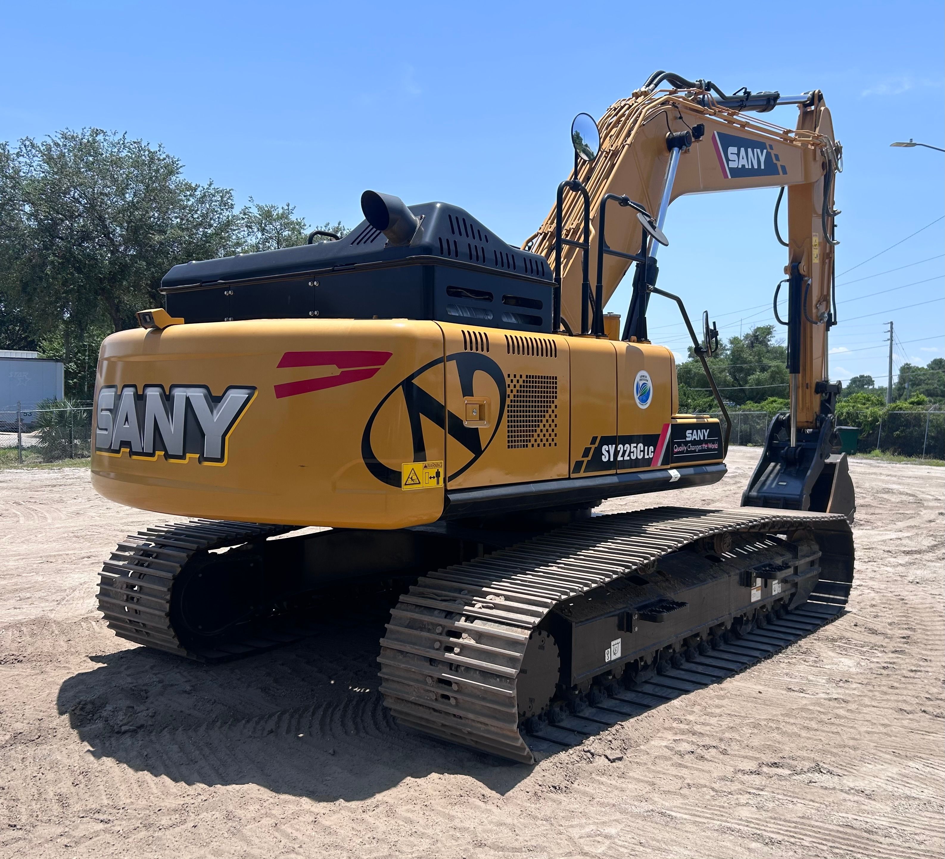 2022 SANY SY225C Photo 4 Thumbnail