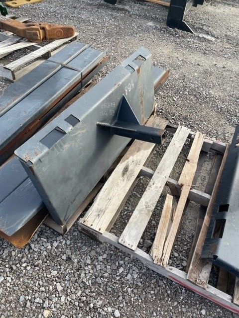 SKID STEER TRAILER HITCH ATTACHMENT Photo 2 Thumbnail