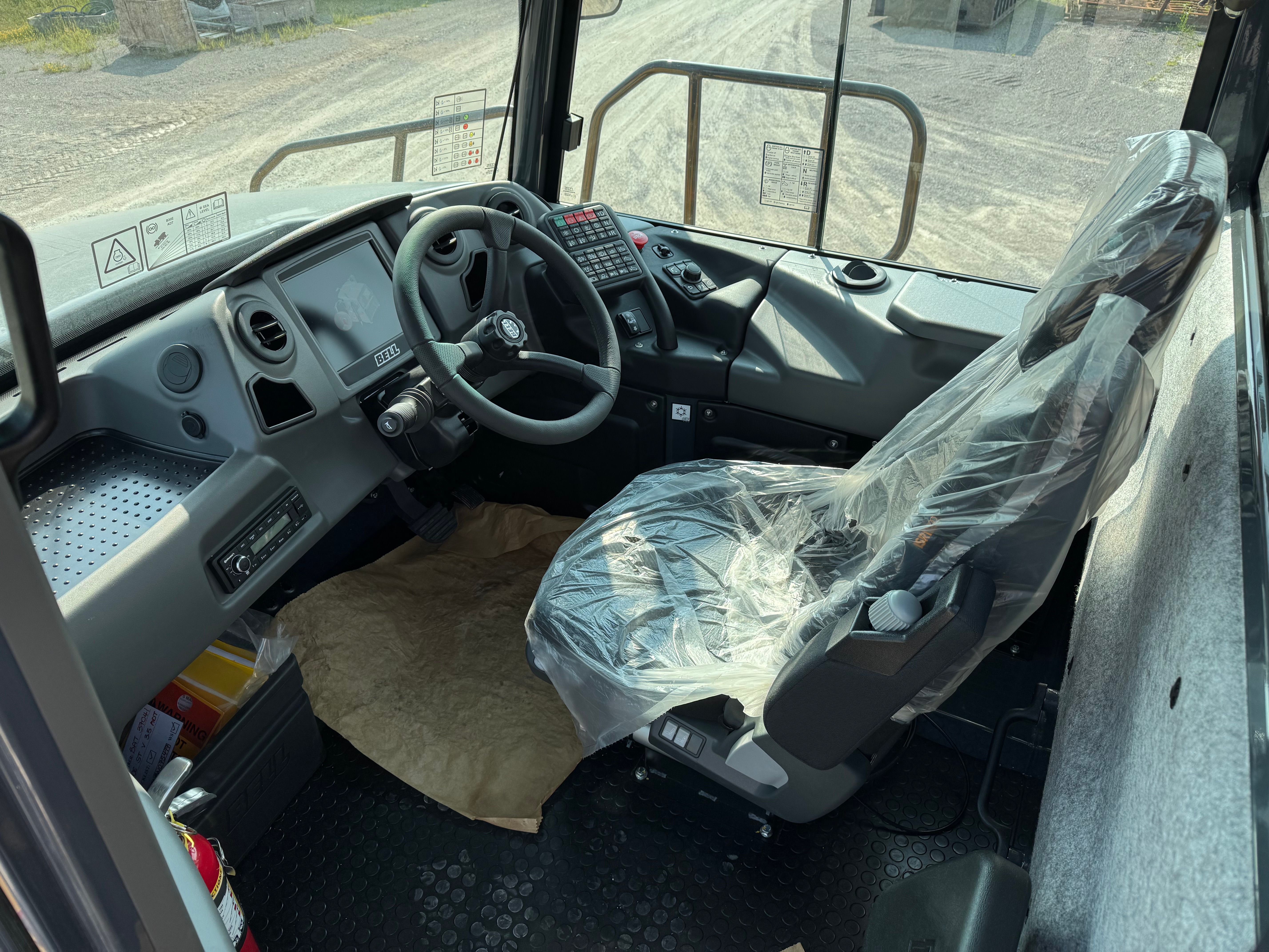 2025 BELL B30E Photo 3 Thumbnail