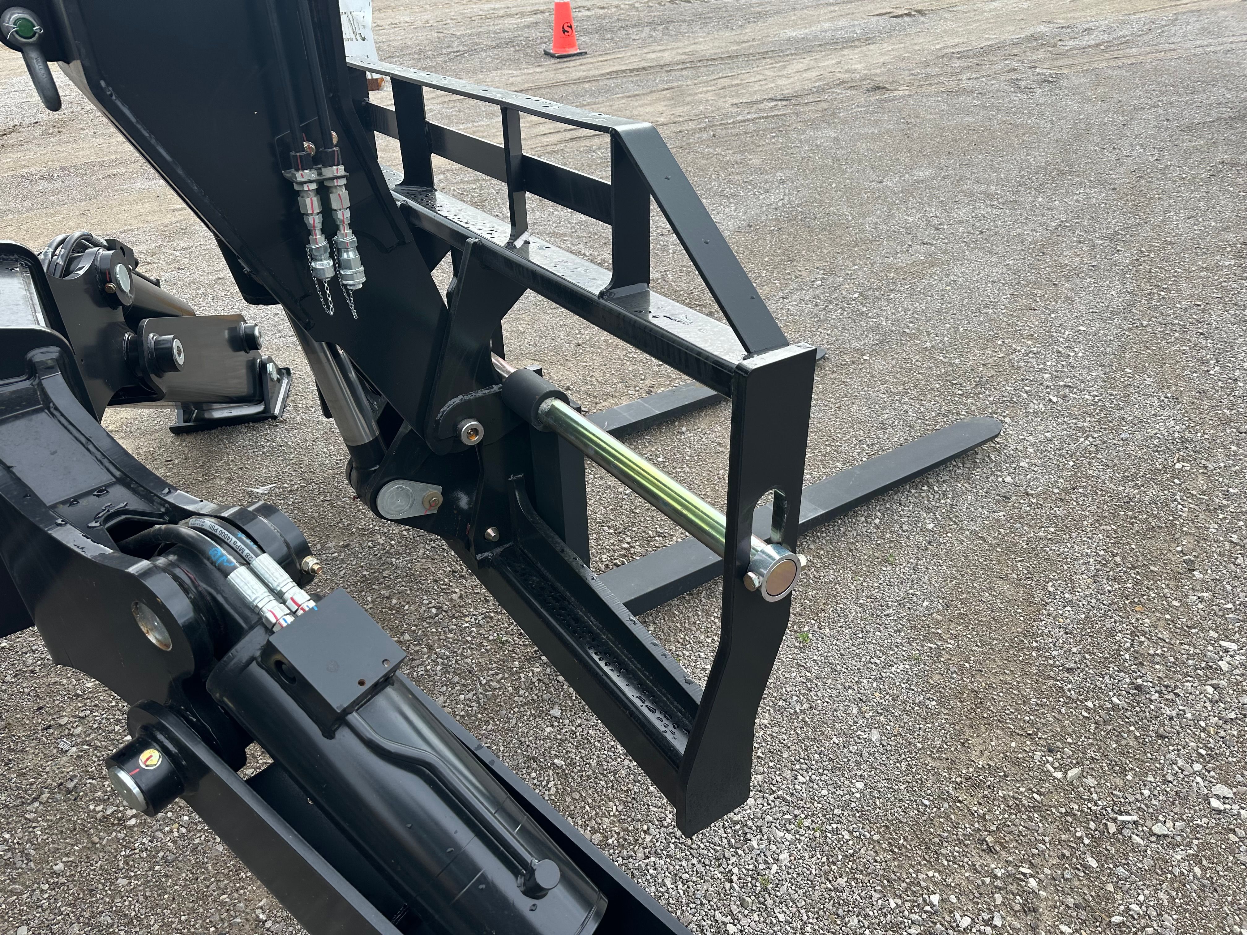 JLG 1255 60" TELEHANDLER FORKS Photo 2 Thumbnail