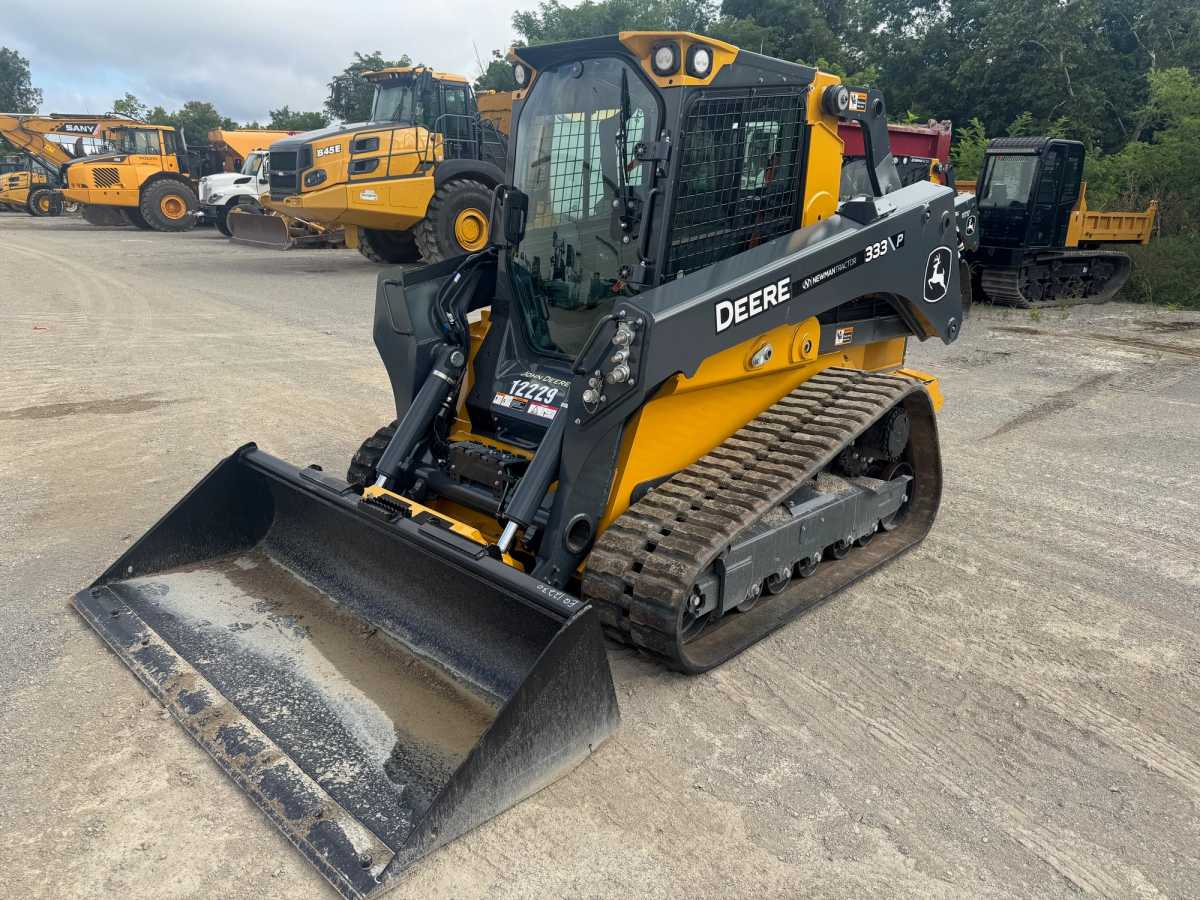 2024 JOHN DEERE 333P Photo 1