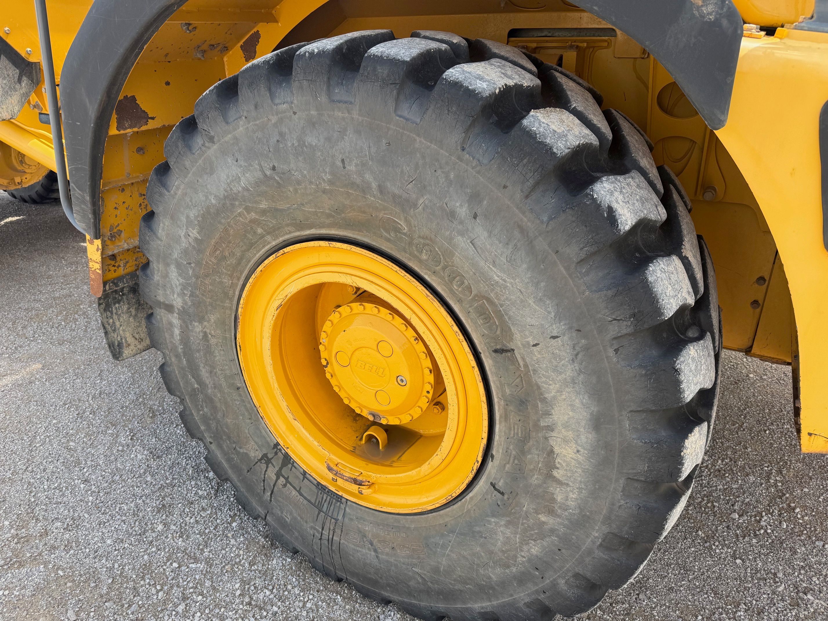 2019 BELL B25E Photo 5 Thumbnail