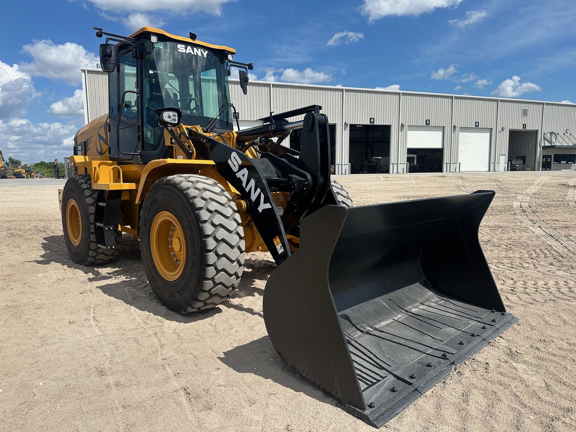 2025 SANY SW305K Photo 6 Thumbnail