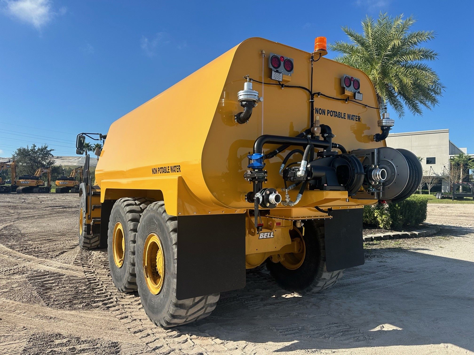 2021 BELL B30E Photo 3 Thumbnail