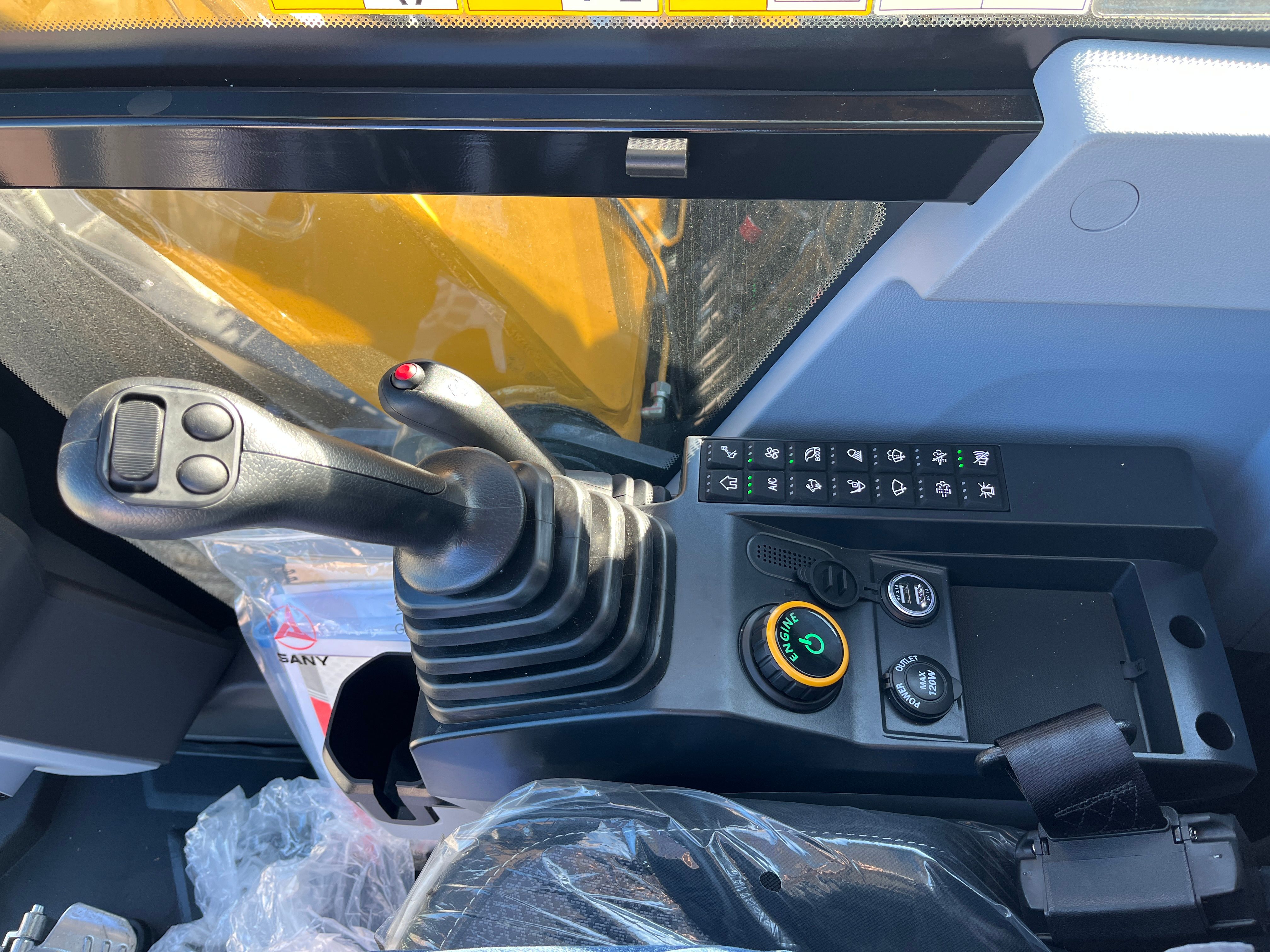 2025 SANY SY95C Photo 10 Thumbnail