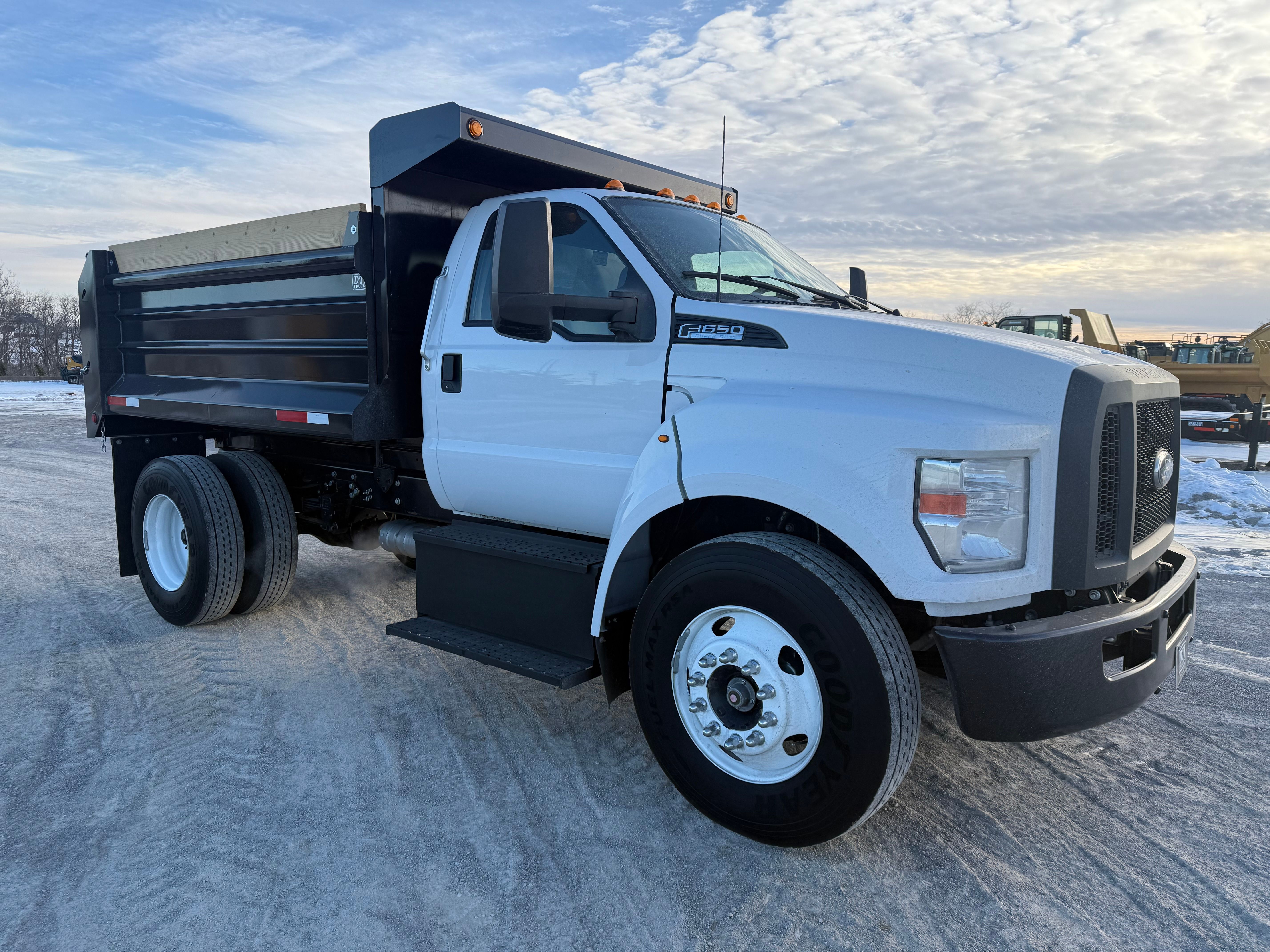 2022 FORD F650 S/A Photo 6 Thumbnail