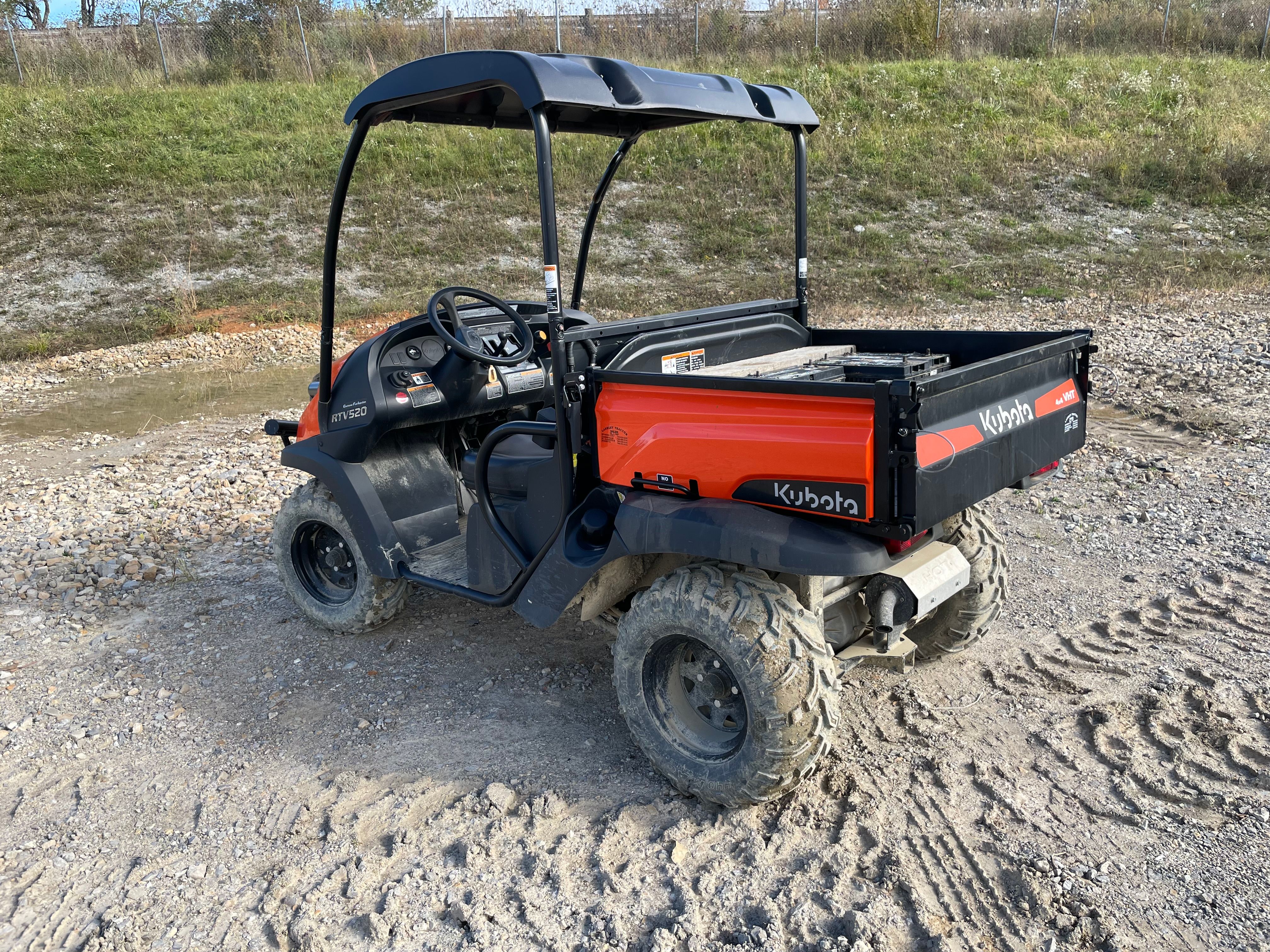 2022 KUBOTA RTV520-A Photo 2 Thumbnail