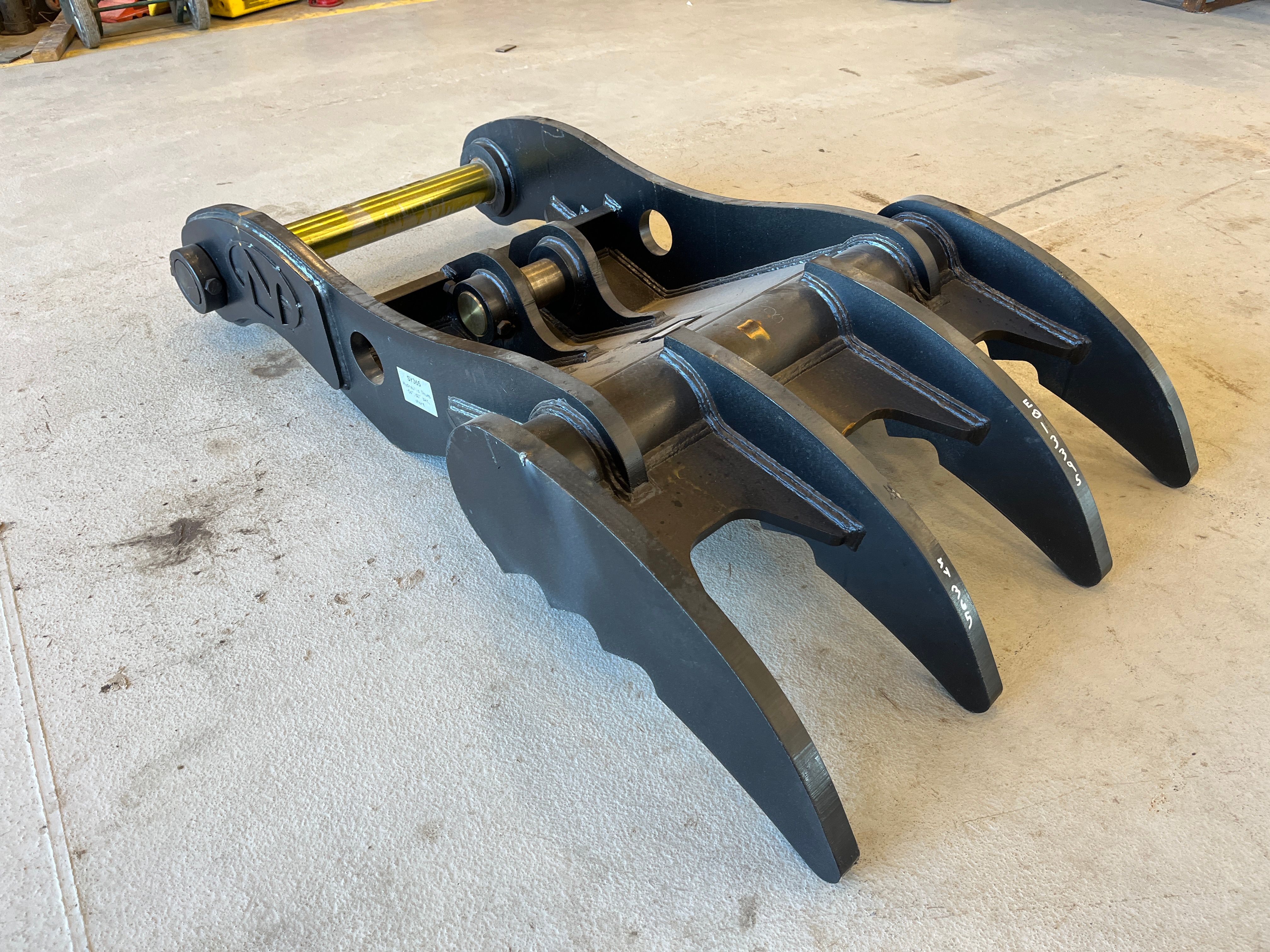 THUMB FOR SY365C (NO QUICK COUPLER) Photo 4 Thumbnail