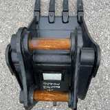 18" EXCAVATOR DIGGING BUCKET 45MM PIN Photo 1